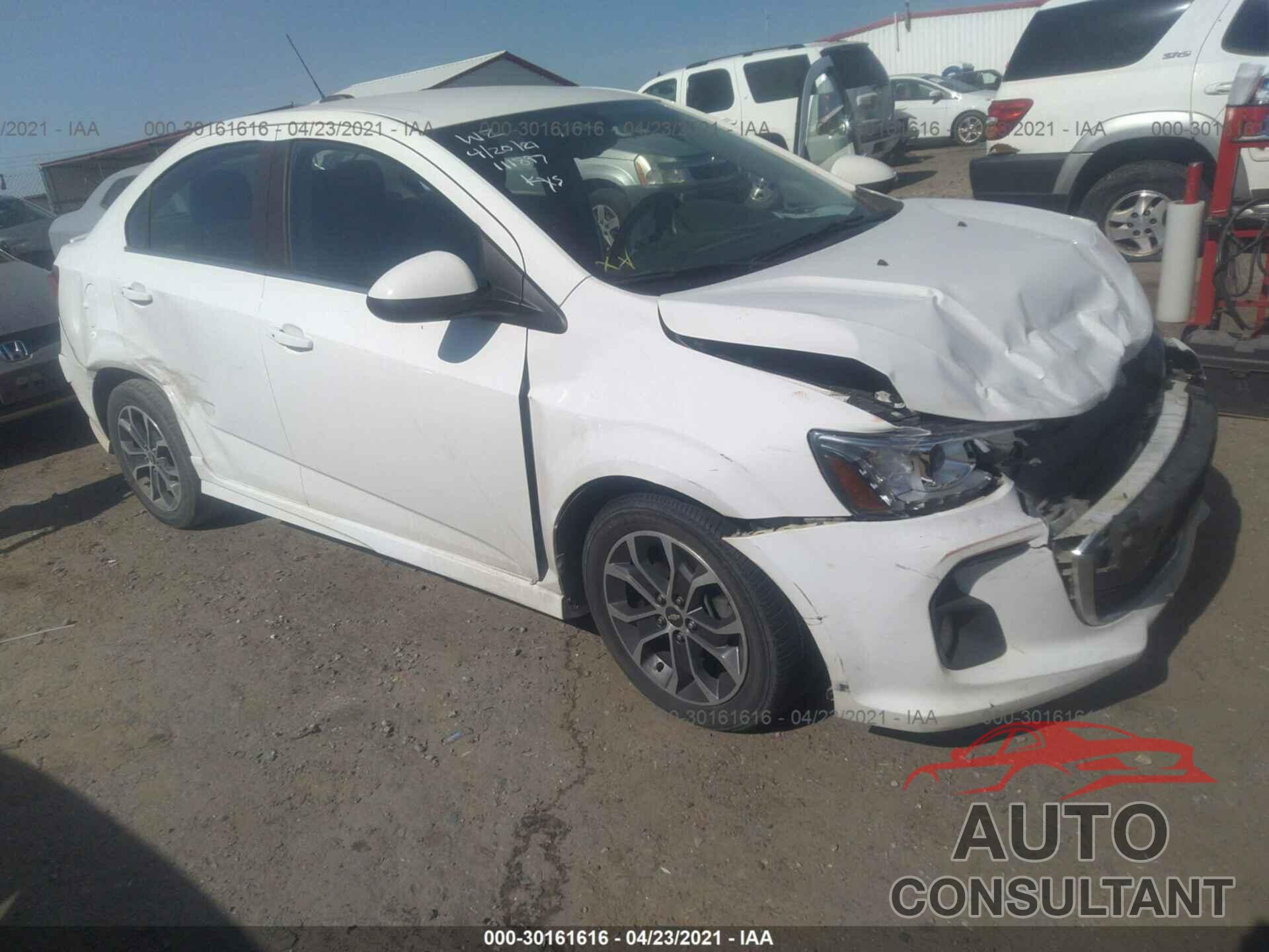CHEVROLET SONIC 2017 - 1G1JD5SH3H4143952