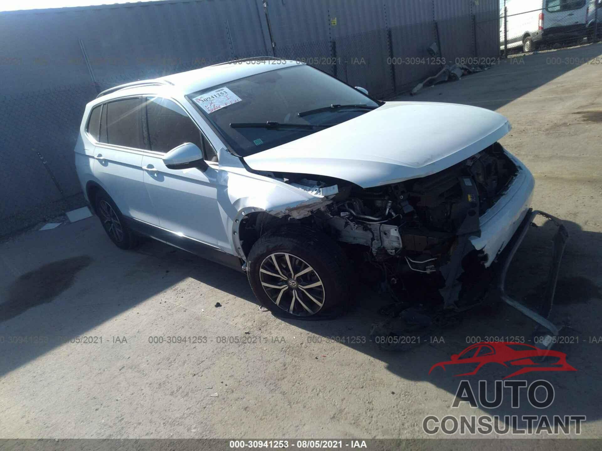 VOLKSWAGEN TIGUAN 2018 - 3VV3B7AX3JM208210