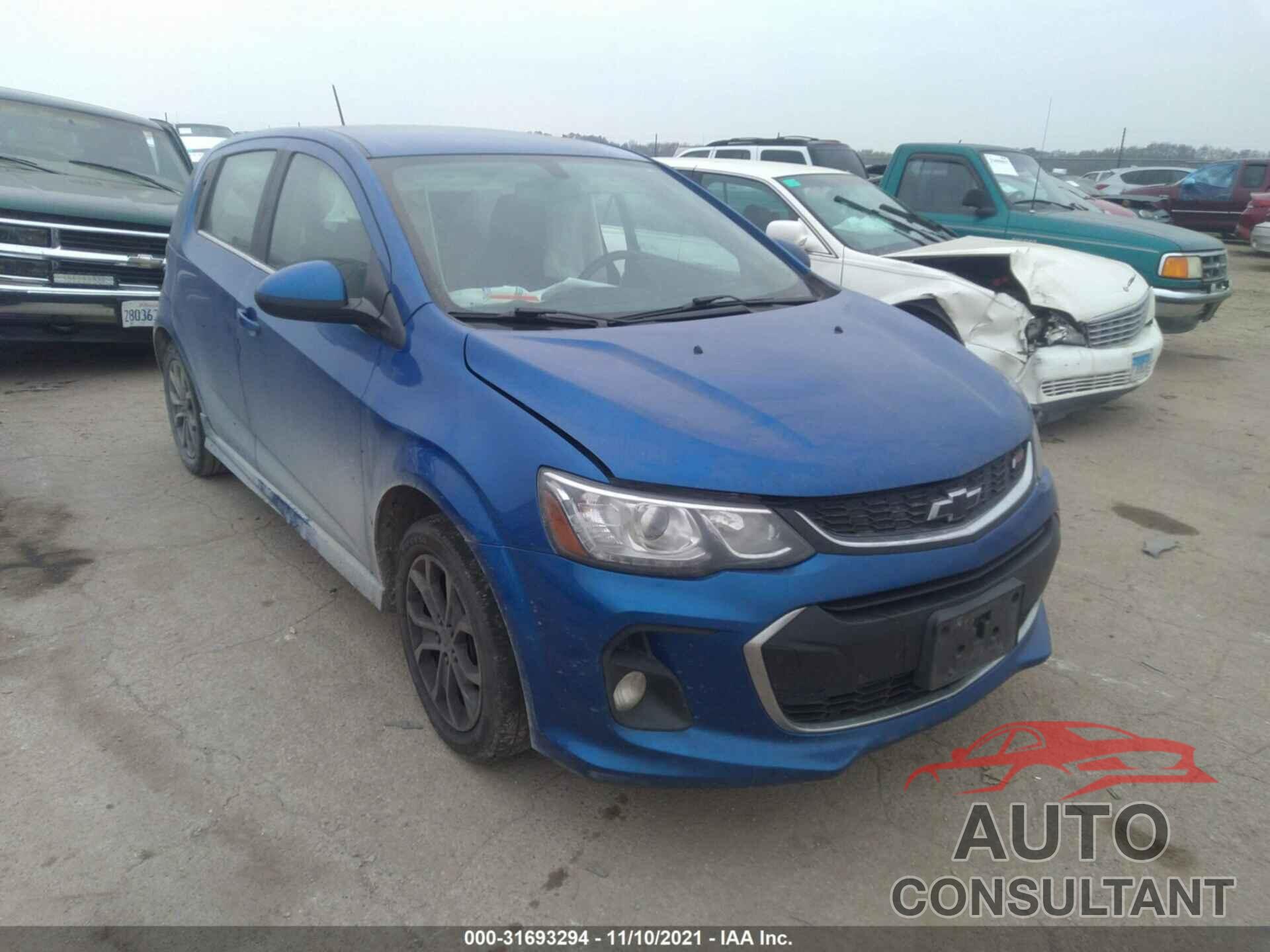 CHEVROLET SONIC 2018 - 1G1JD6SH8J4141271