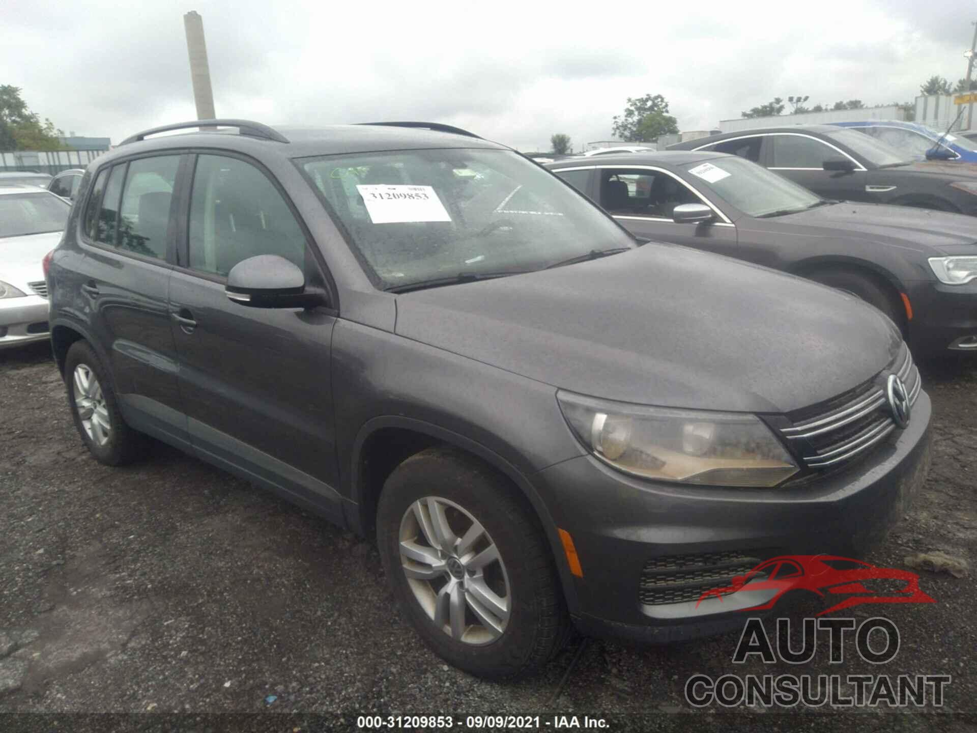 VOLKSWAGEN TIGUAN 2016 - WVGBV7AX9GW512843