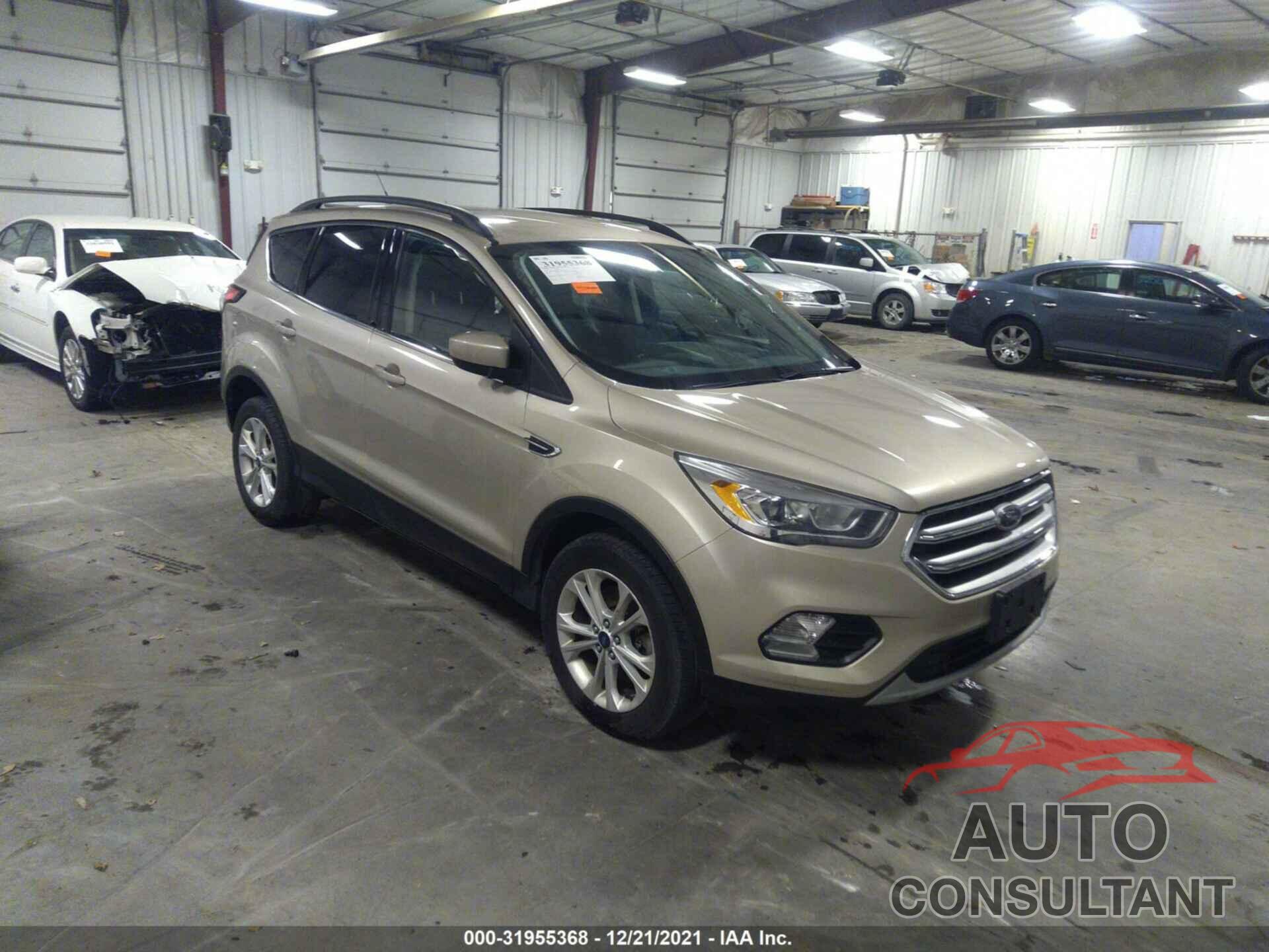 FORD ESCAPE 2017 - 1FMCU9G90HUE47843