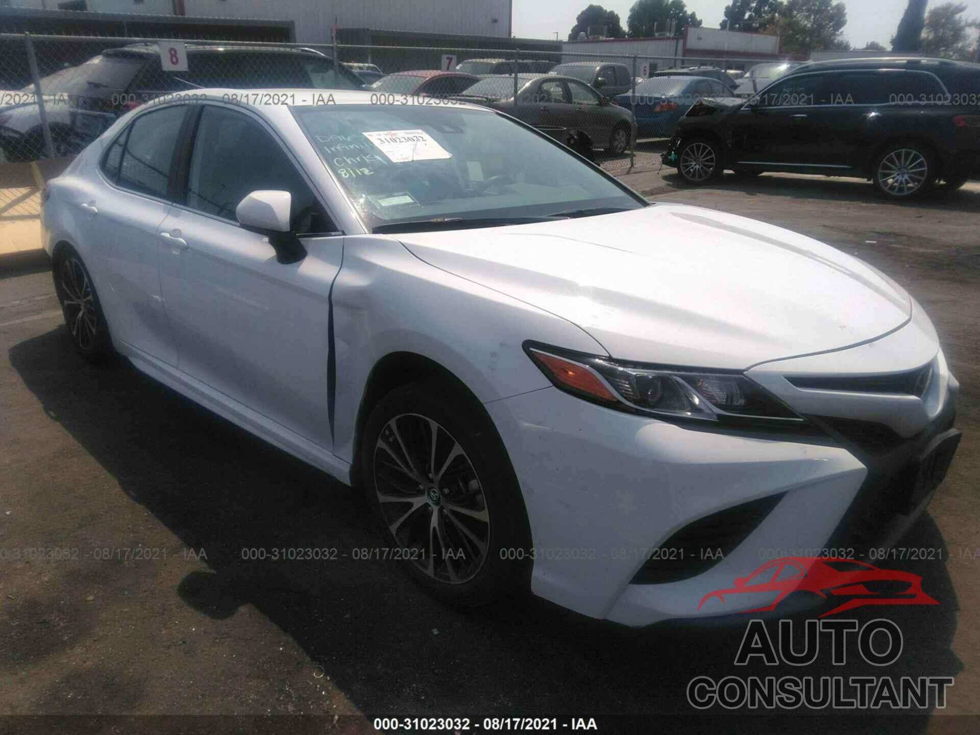 TOYOTA CAMRY 2019 - 4T1B11HK0KU828882