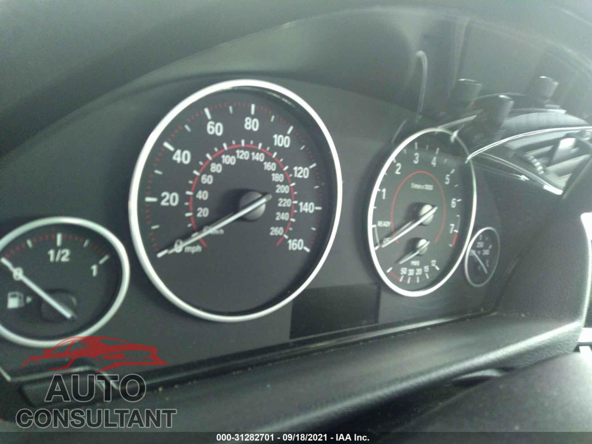 BMW 3 SERIES 2018 - WBA8D9C57JA615575
