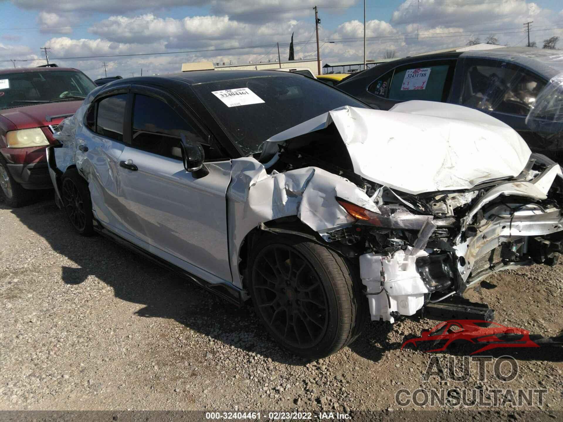 TOYOTA CAMRY 2021 - 4T1KZ1AK5MU058216