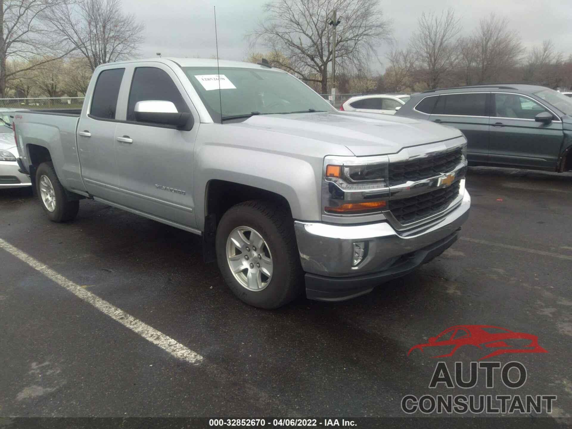 CHEVROLET SILVERADO 1500 2017 - 1GCVKREH4HZ237410