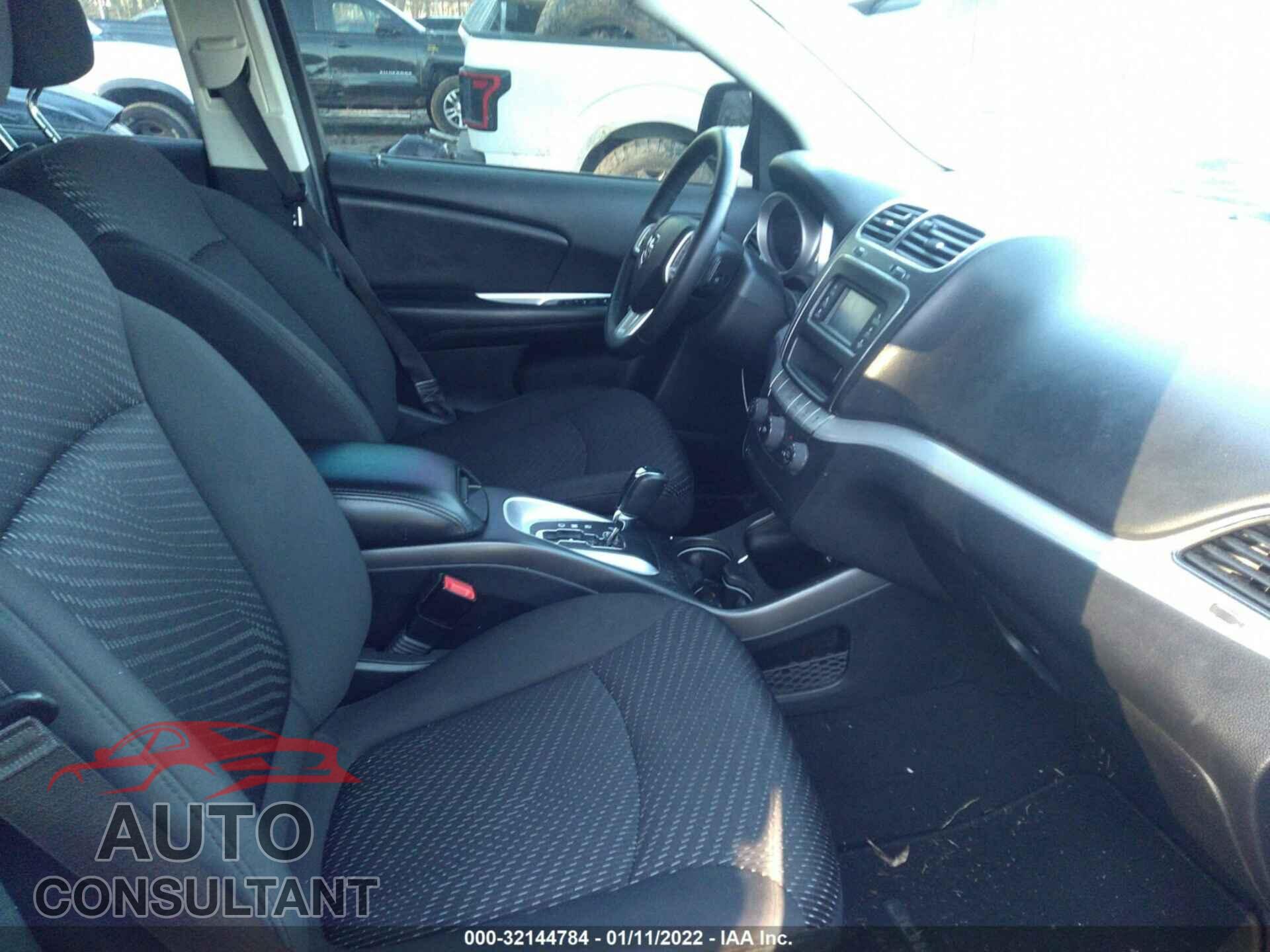 DODGE JOURNEY 2017 - 3C4PDCAB2HT677263