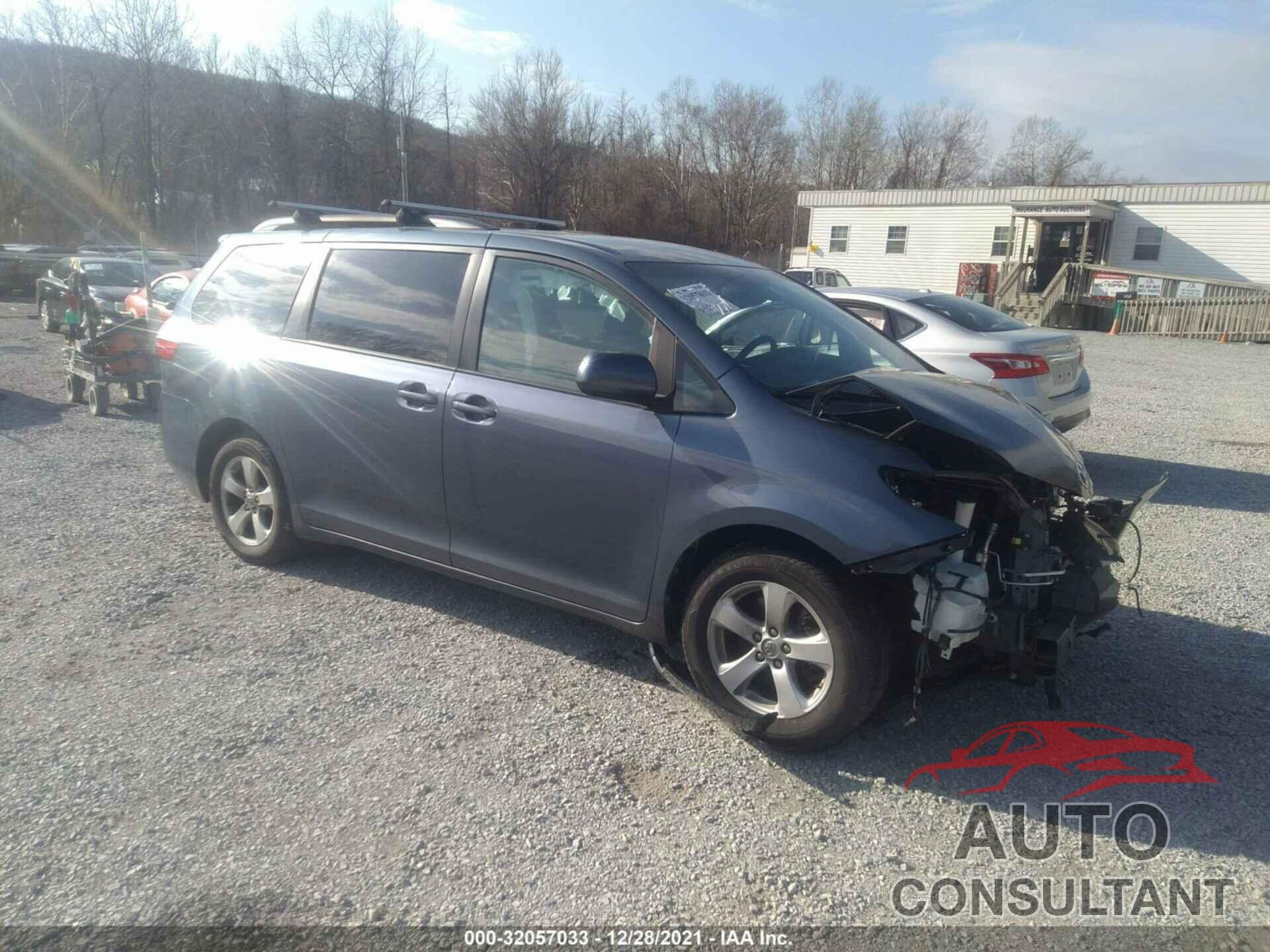 TOYOTA SIENNA 2017 - 5TDKZ3DC5HS769266