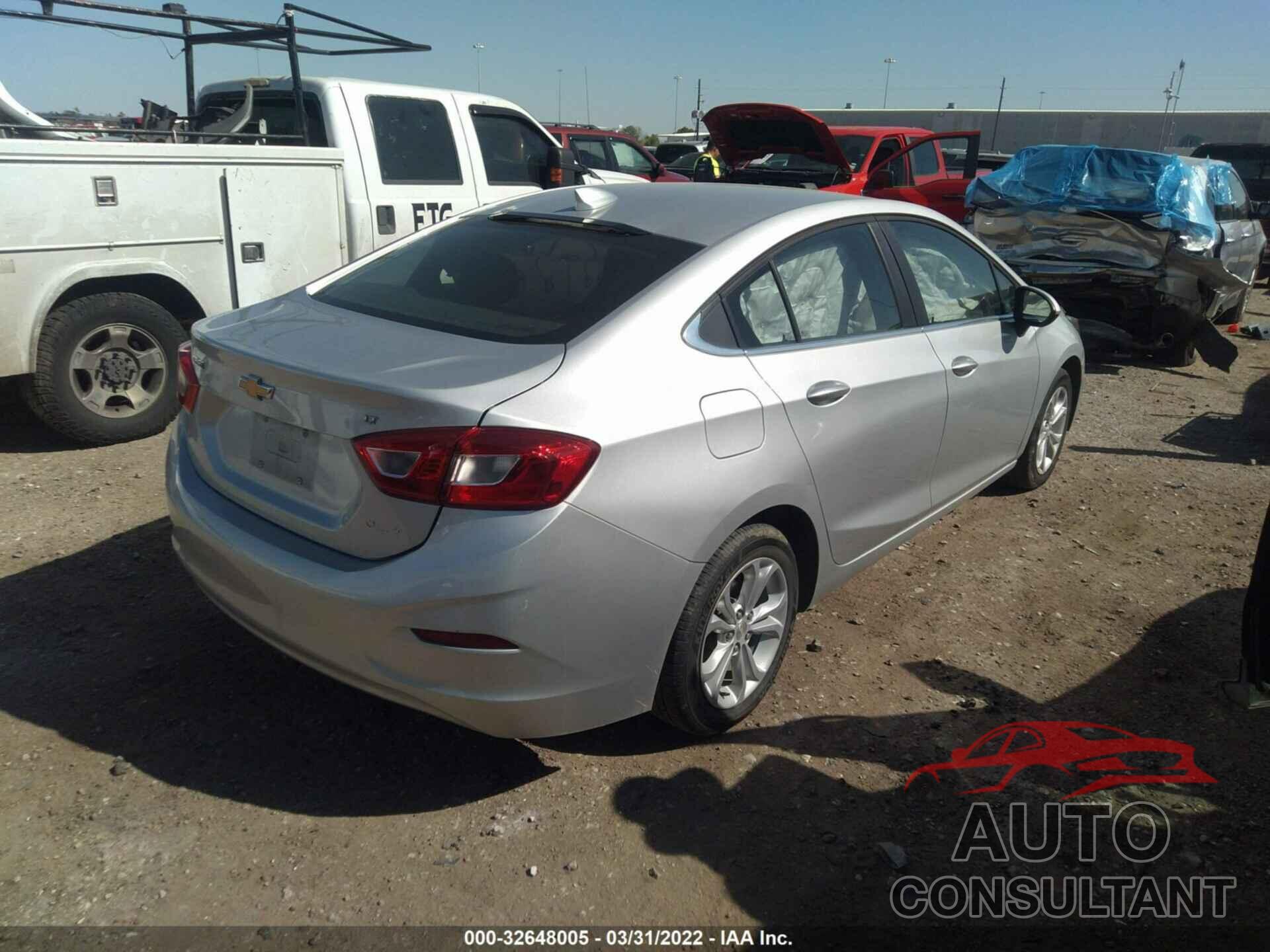 CHEVROLET CRUZE 2019 - 1G1BE5SM9K7145662