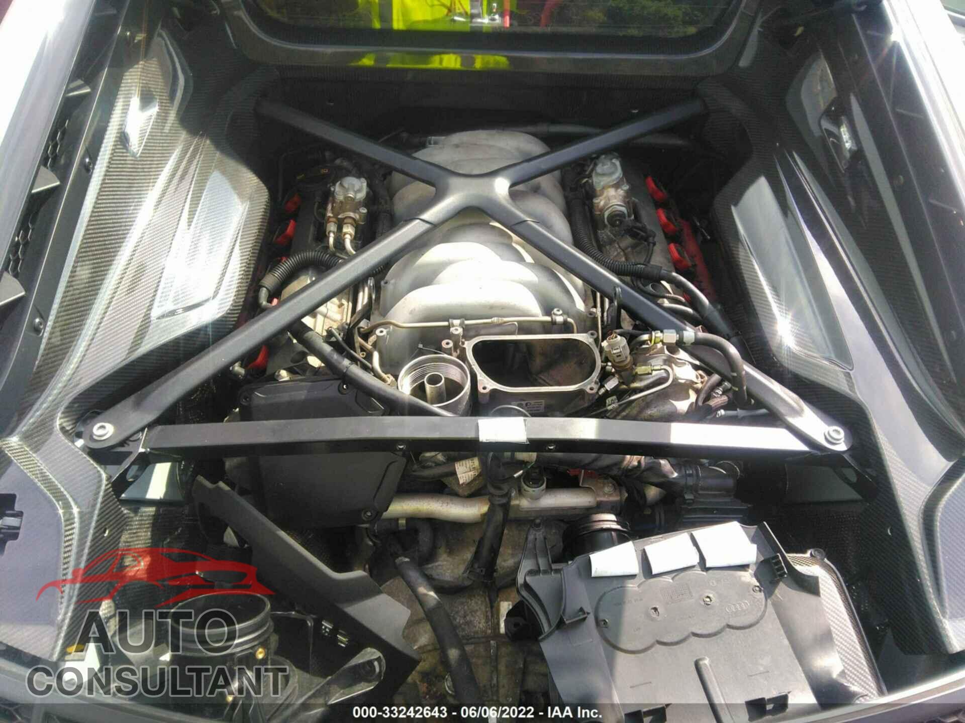 AUDI R8 2017 - WUAKBAFX2H7903740