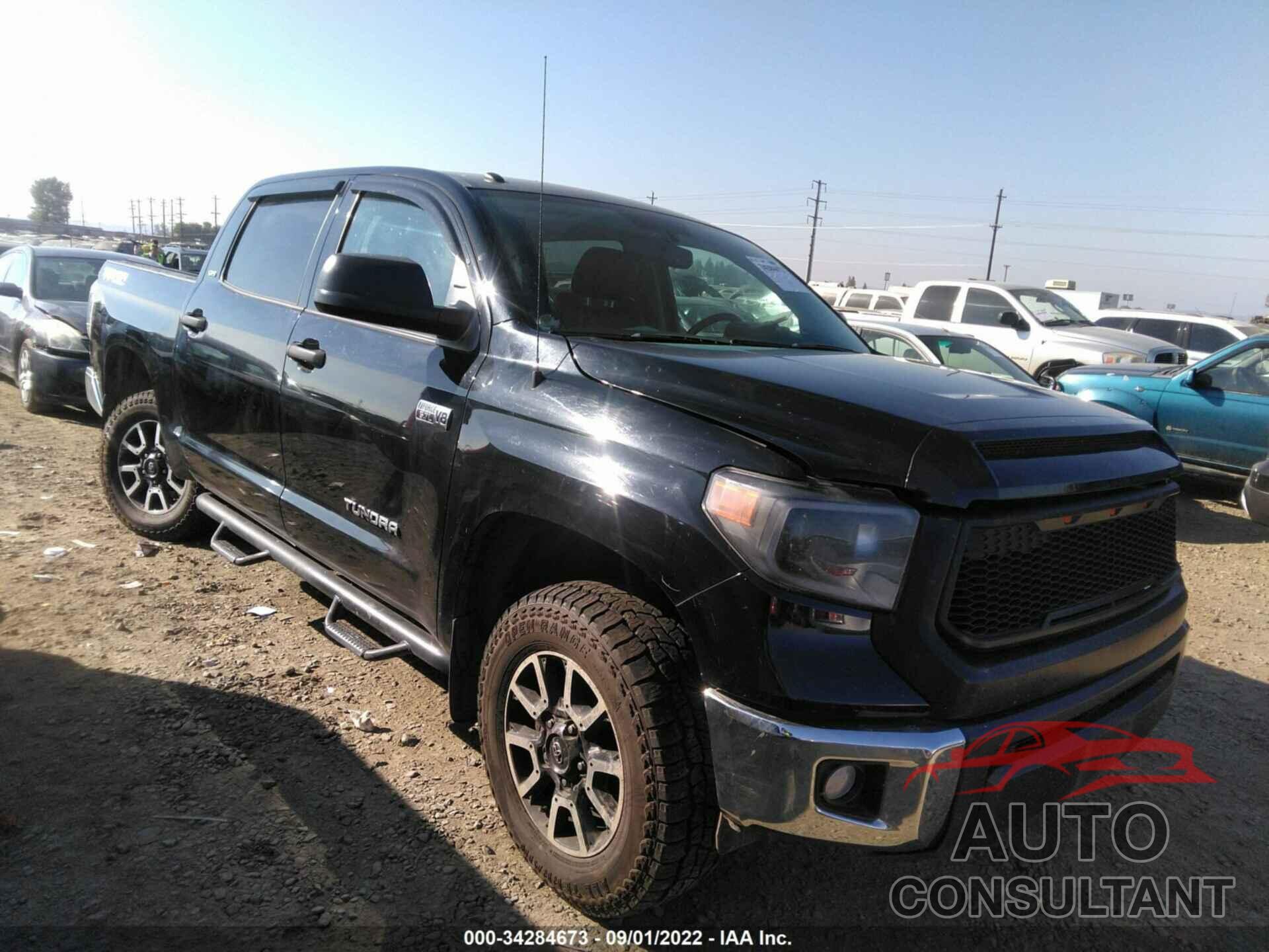 TOYOTA TUNDRA 4WD 2017 - 5TFDY5F18HX644856