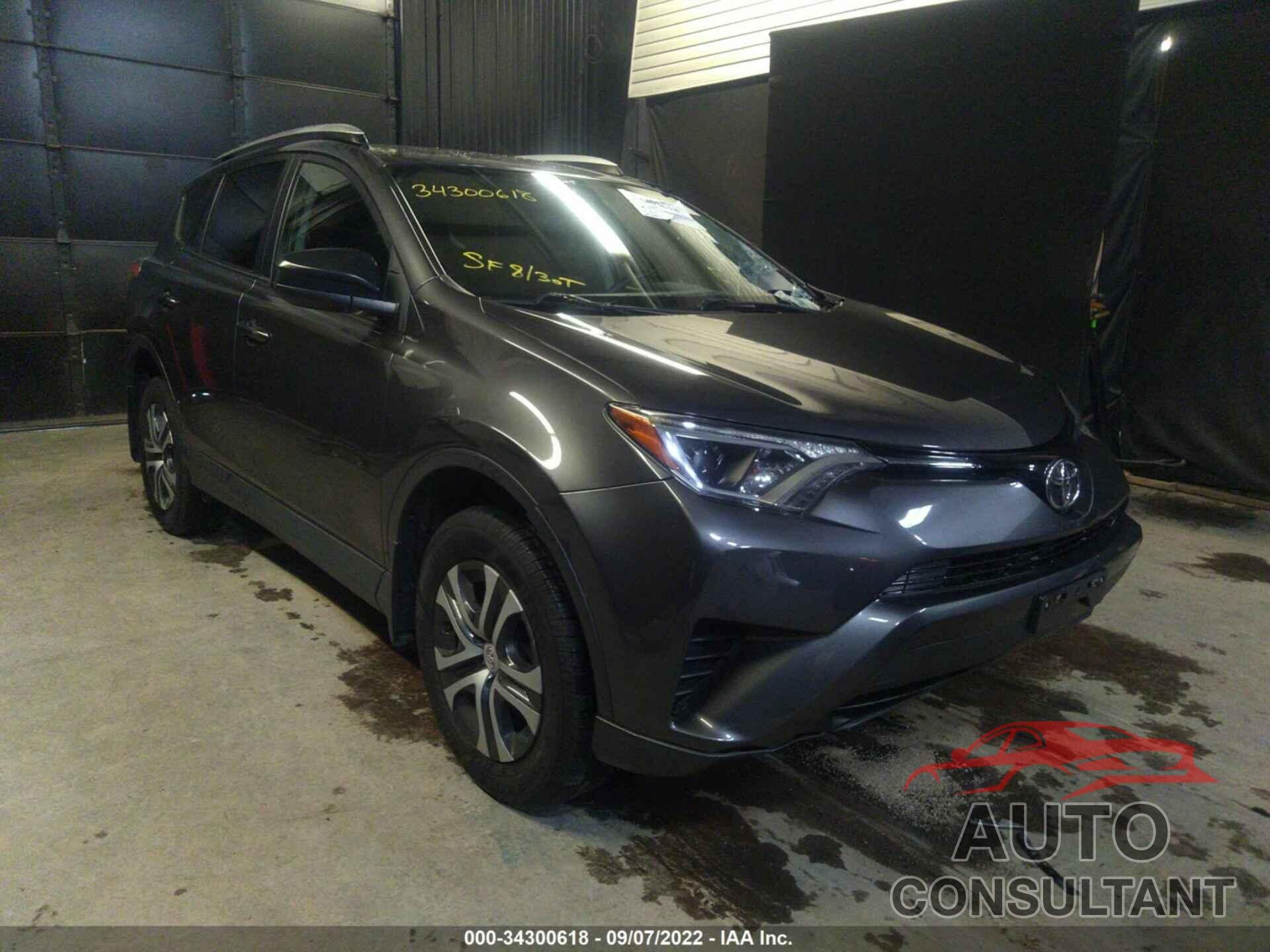 TOYOTA RAV4 2016 - JTMBFREV9GJ071153