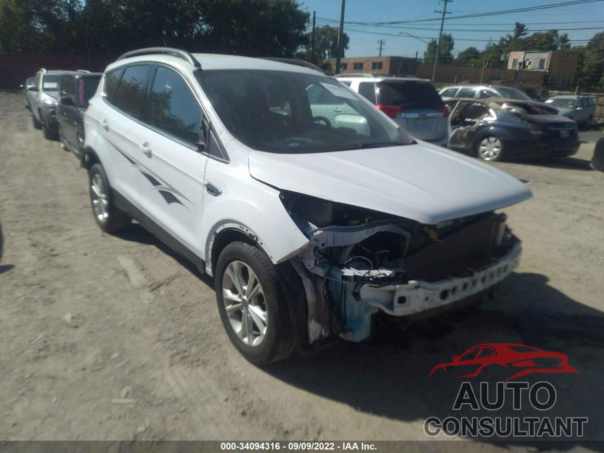 FORD ESCAPE 2018 - 1FMCU0GD7JUC72447