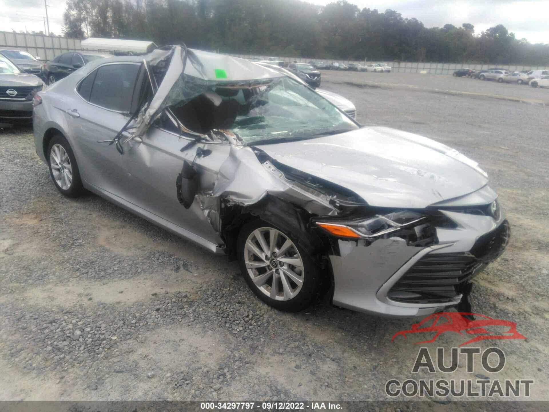 TOYOTA CAMRY 2021 - 4T1C11AK6MU478482