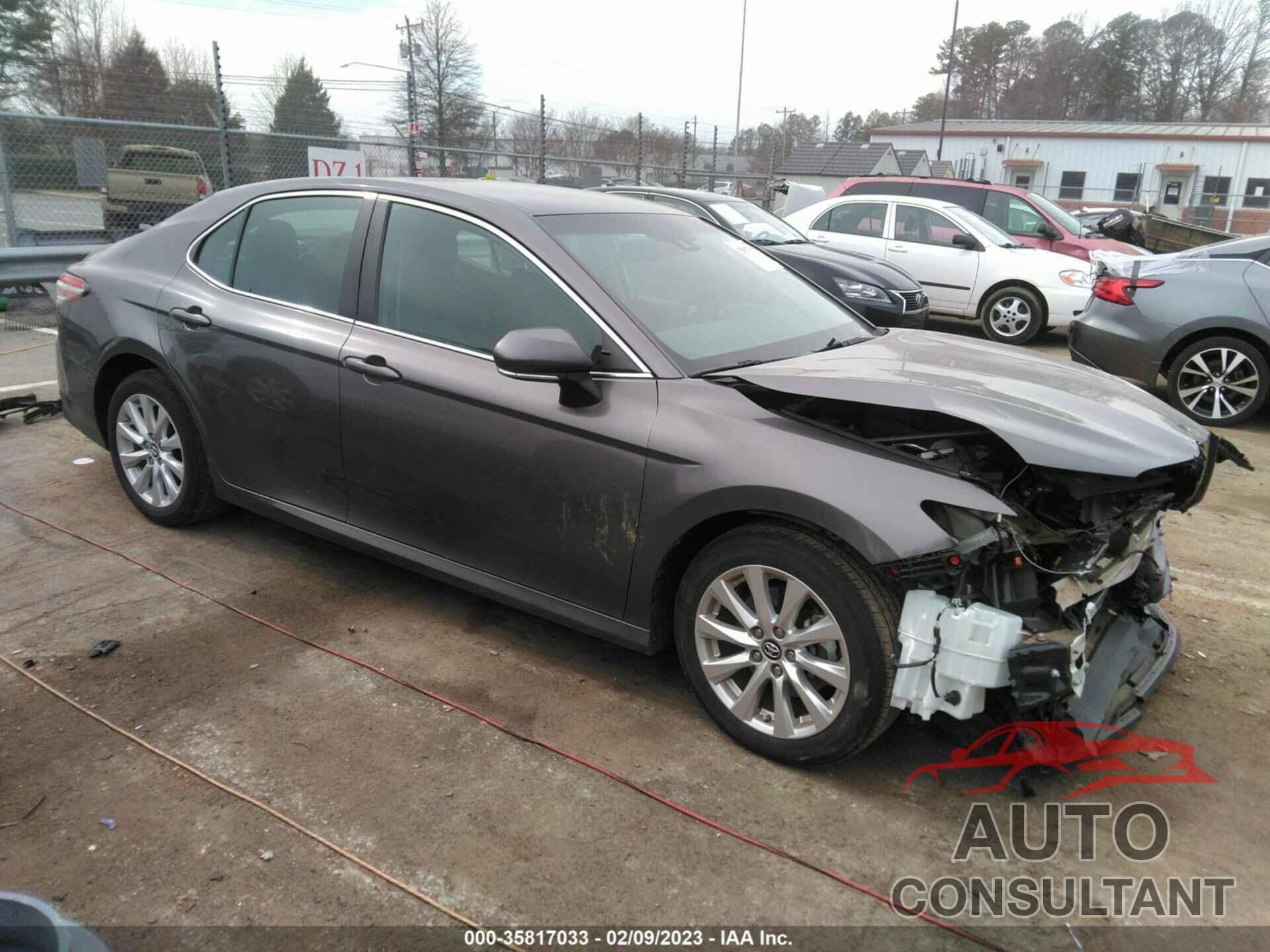 TOYOTA CAMRY 2018 - 4T1B11HK3JU006205