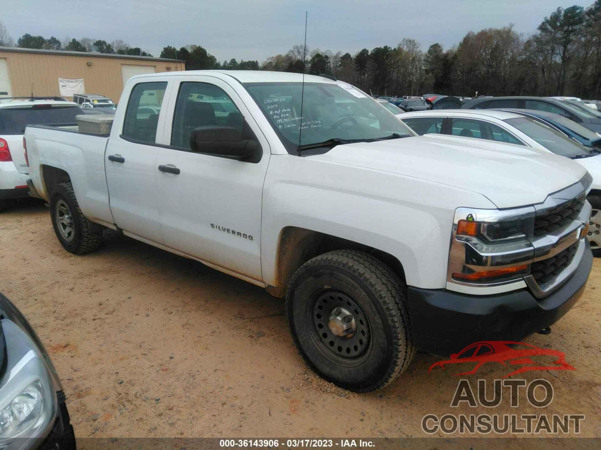 CHEVROLET SILVERADO 1500 2017 - 1GCVKNEC2HZ358451