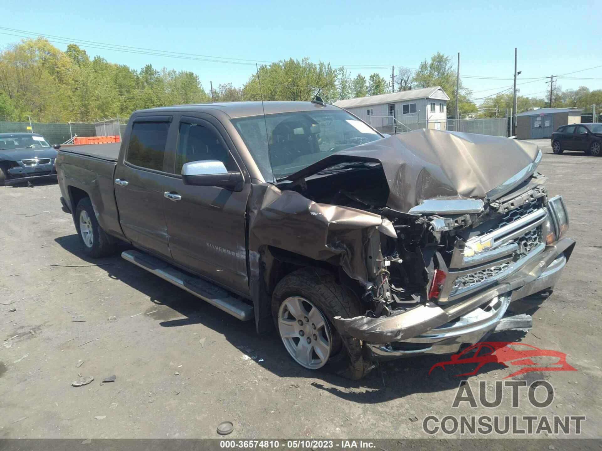 CHEVROLET SILVERADO 1500 2015 - 1GCUKREC7FF198035