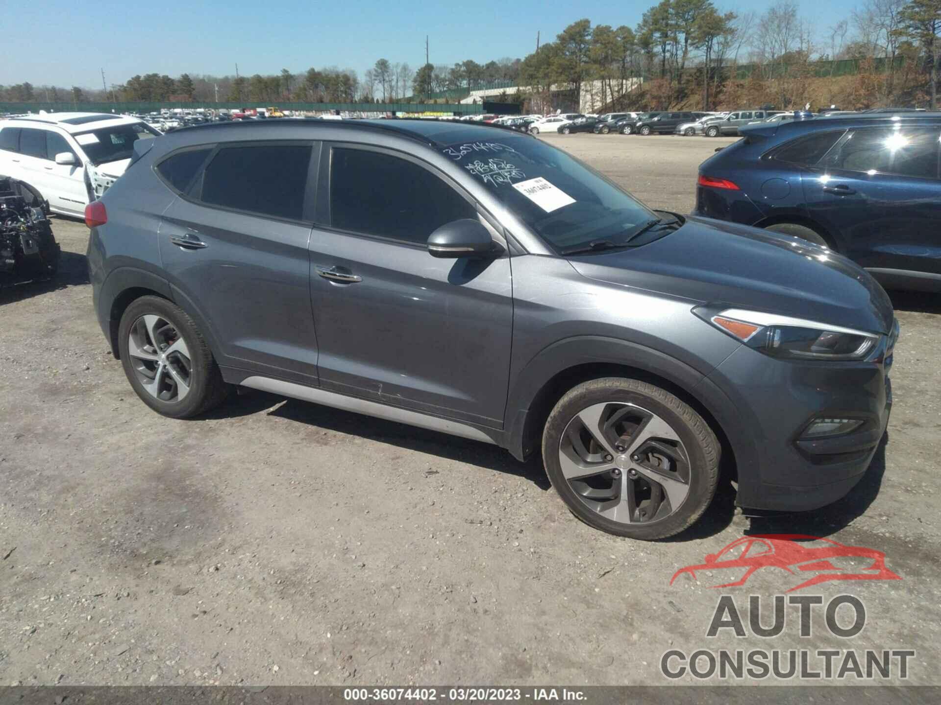 HYUNDAI TUCSON 2018 - KM8J3CA27JU759148