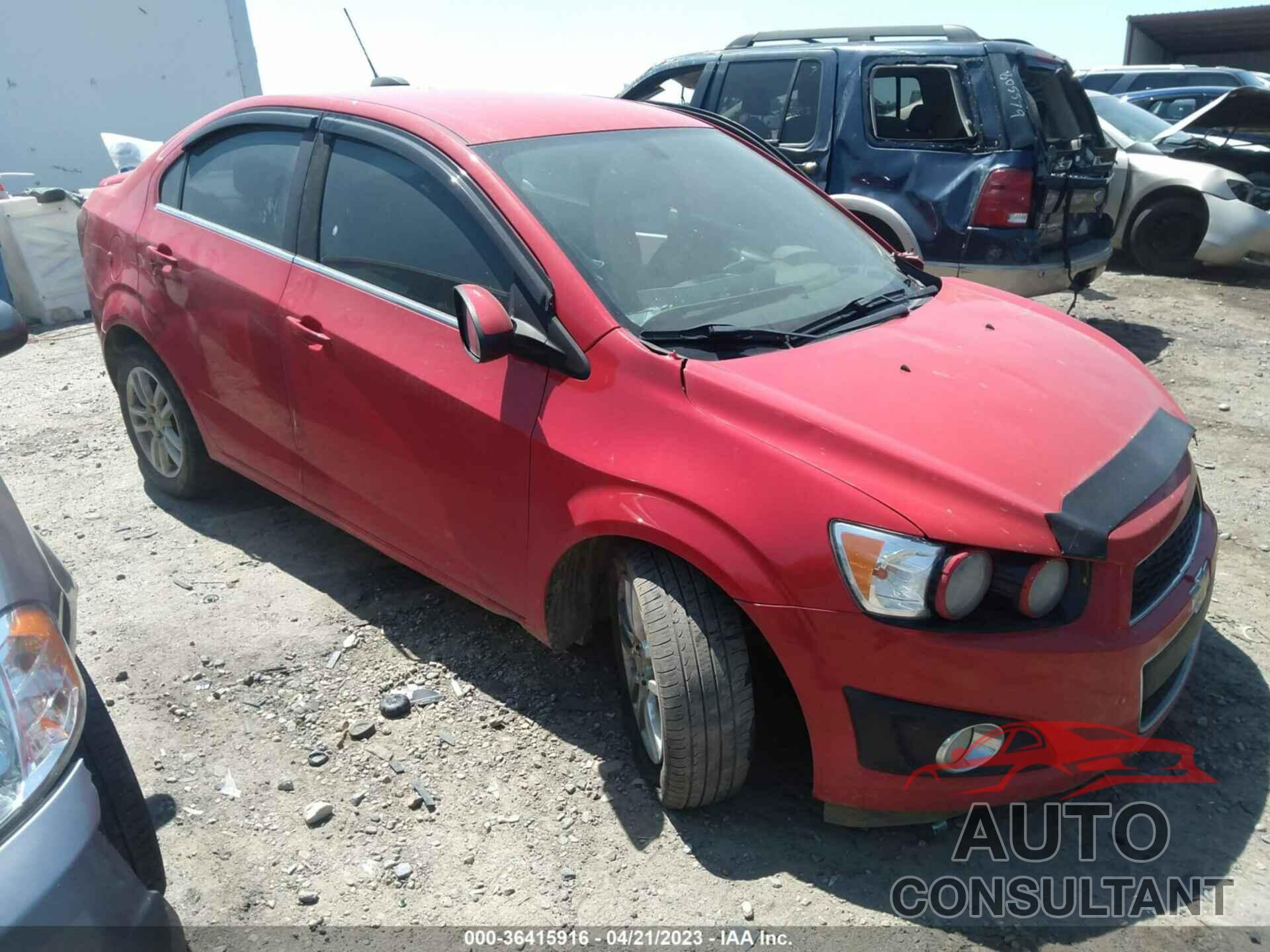 CHEVROLET SONIC 2015 - 1G1JC5SH4F4161733