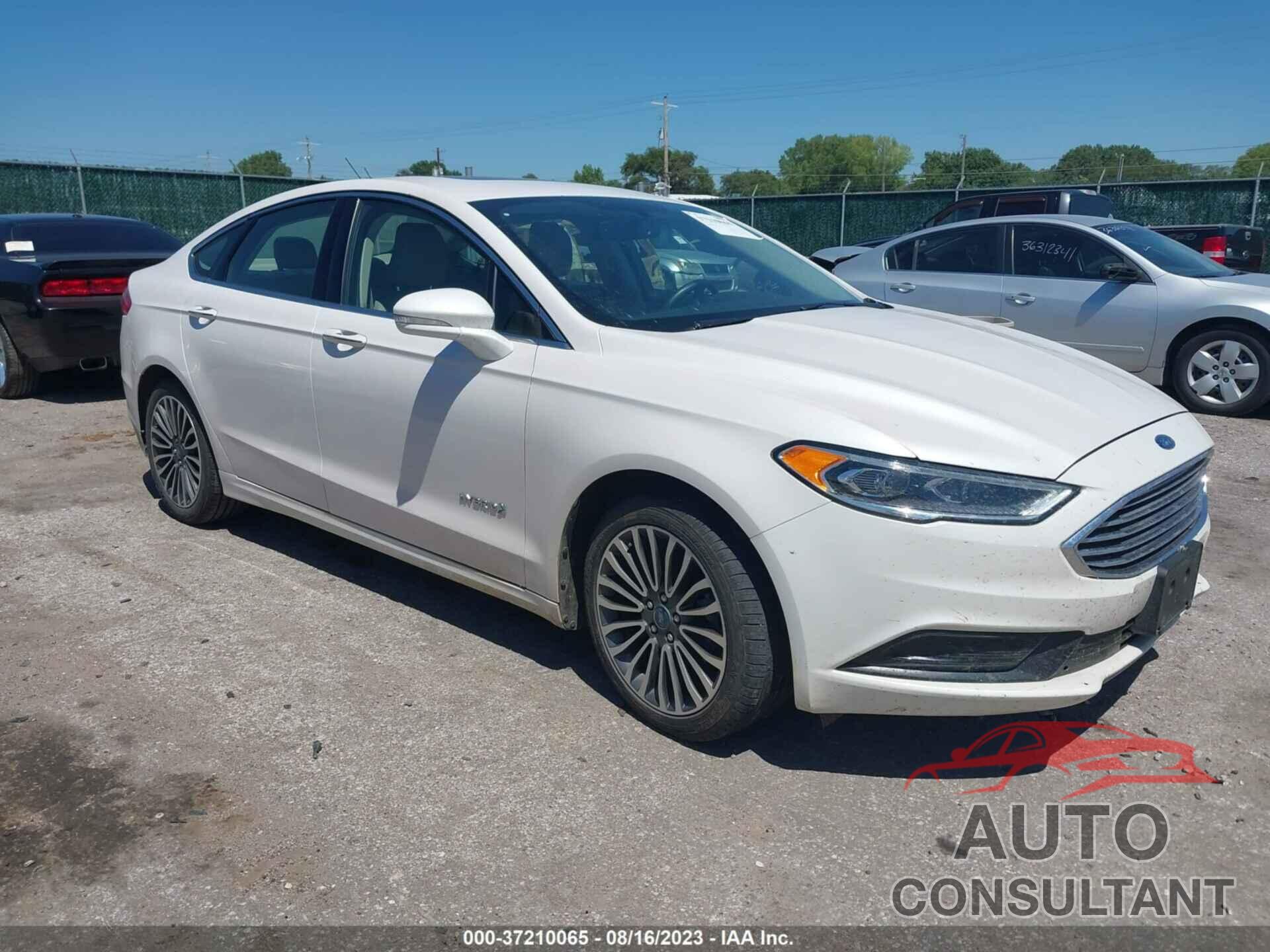 FORD FUSION HYBRID 2018 - 3FA6P0LU2JR245989