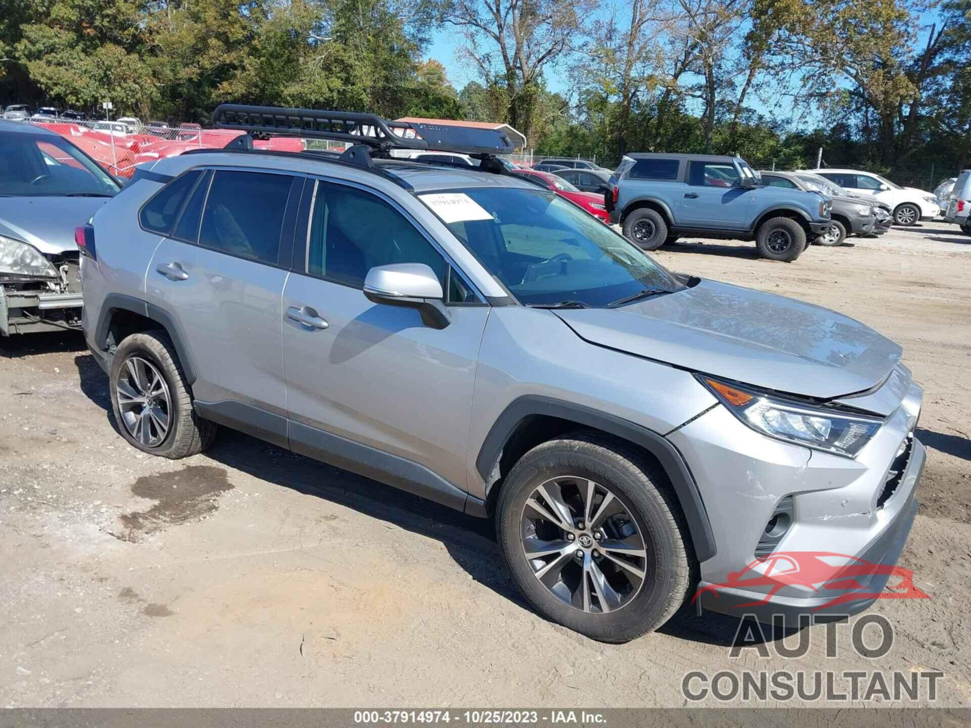 TOYOTA RAV4 2019 - 2T3C1RFV7KW013229