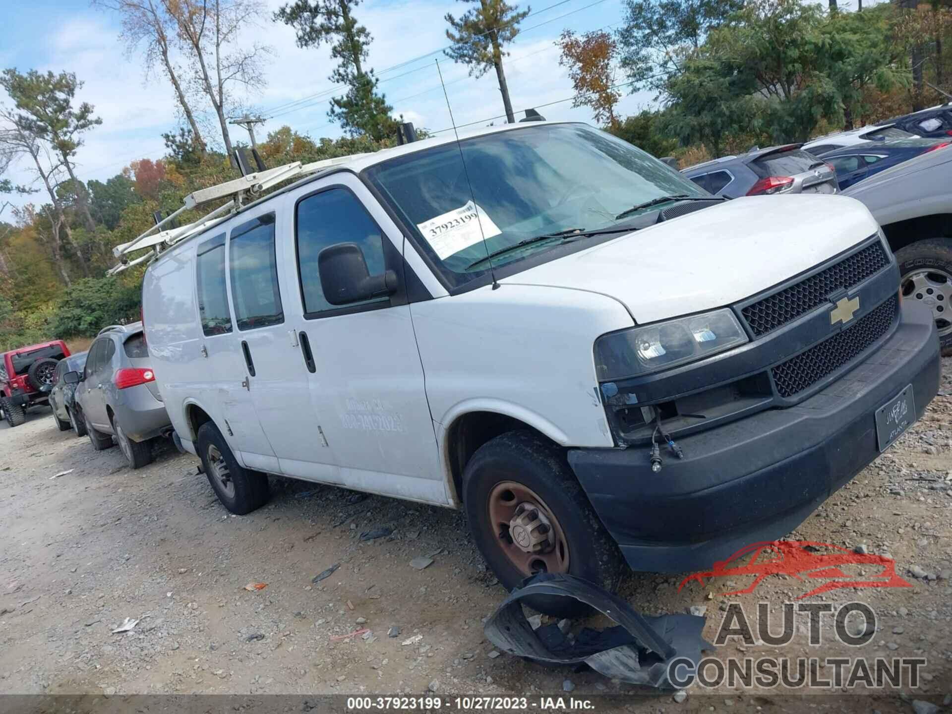 CHEVROLET EXPRESS CARGO VAN 2018 - 1GCWGAFP1J1342360