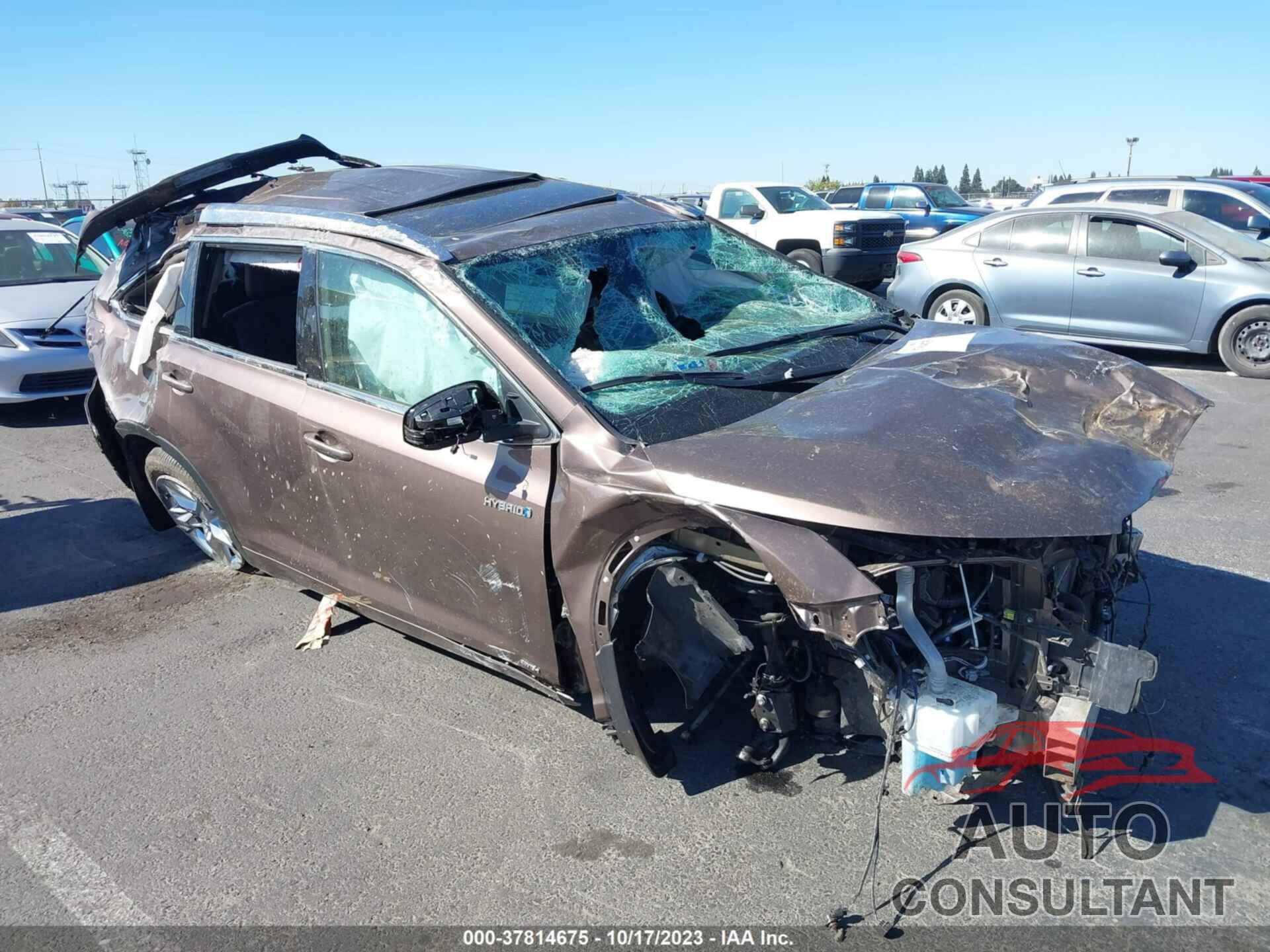 TOYOTA HIGHLANDER HYBRID 2019 - 5TDDGRFH6KS060749