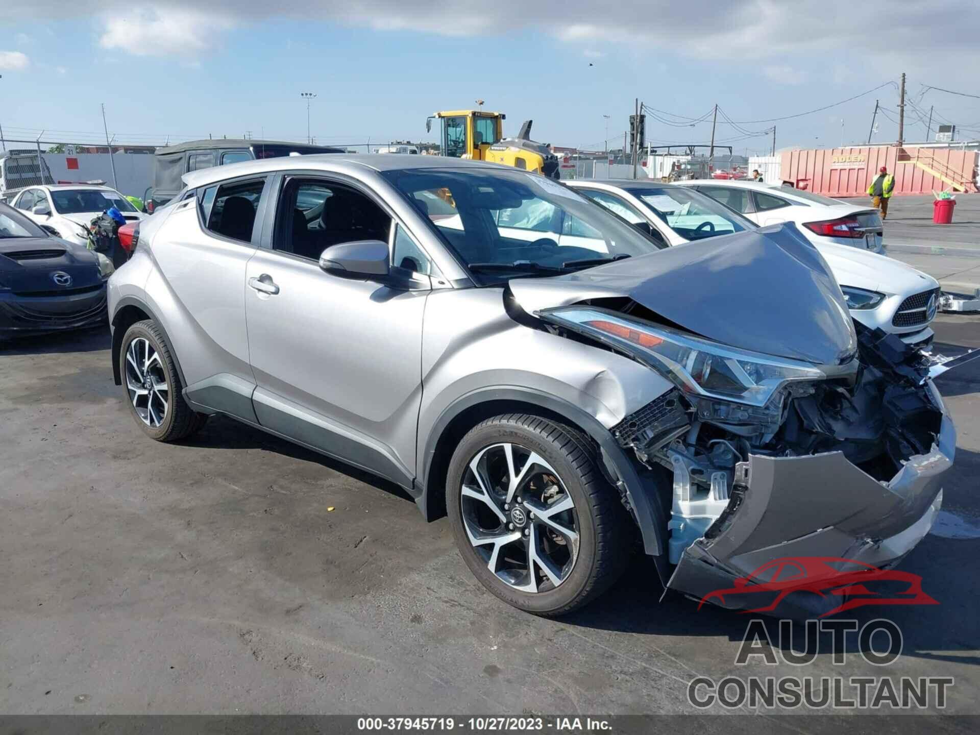 TOYOTA C-HR 2018 - NMTKHMBX5JR035018