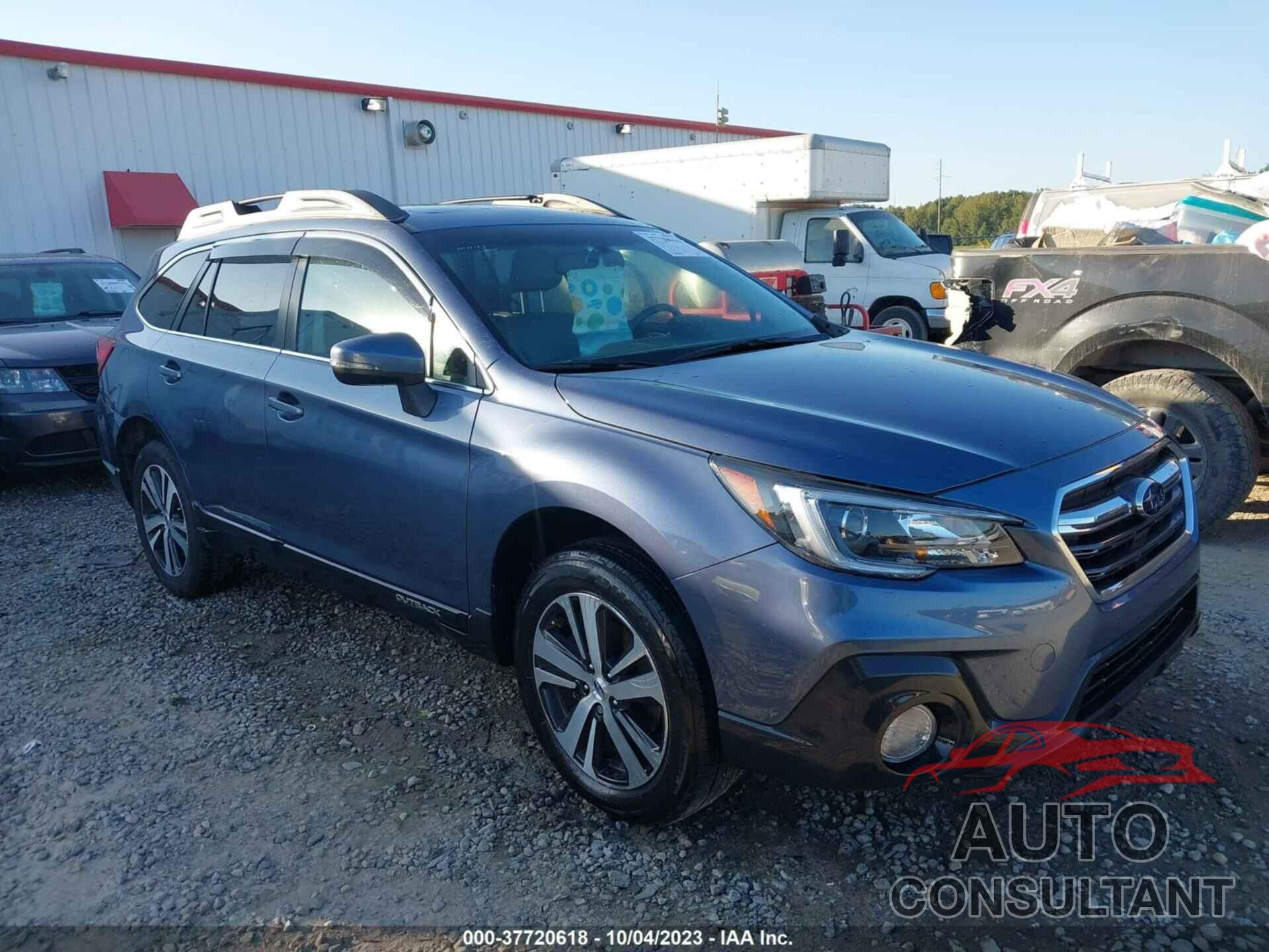 SUBARU OUTBACK 2018 - 4S4BSAKC1J3366237
