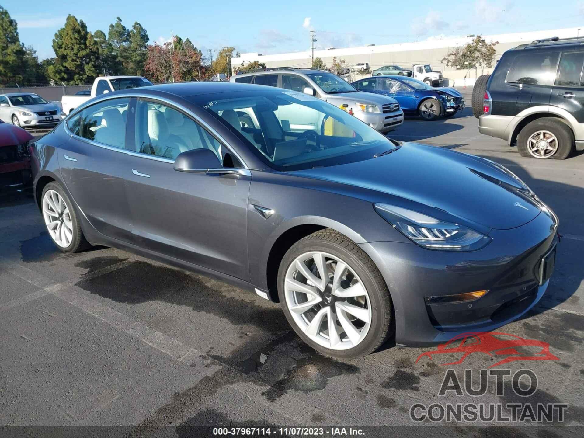 TESLA MODEL 3 2018 - 5YJ3E1EB6JF147277