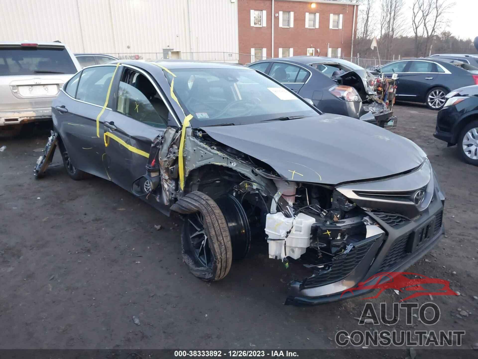 TOYOTA CAMRY 2022 - 4T1G11BK9NU052335
