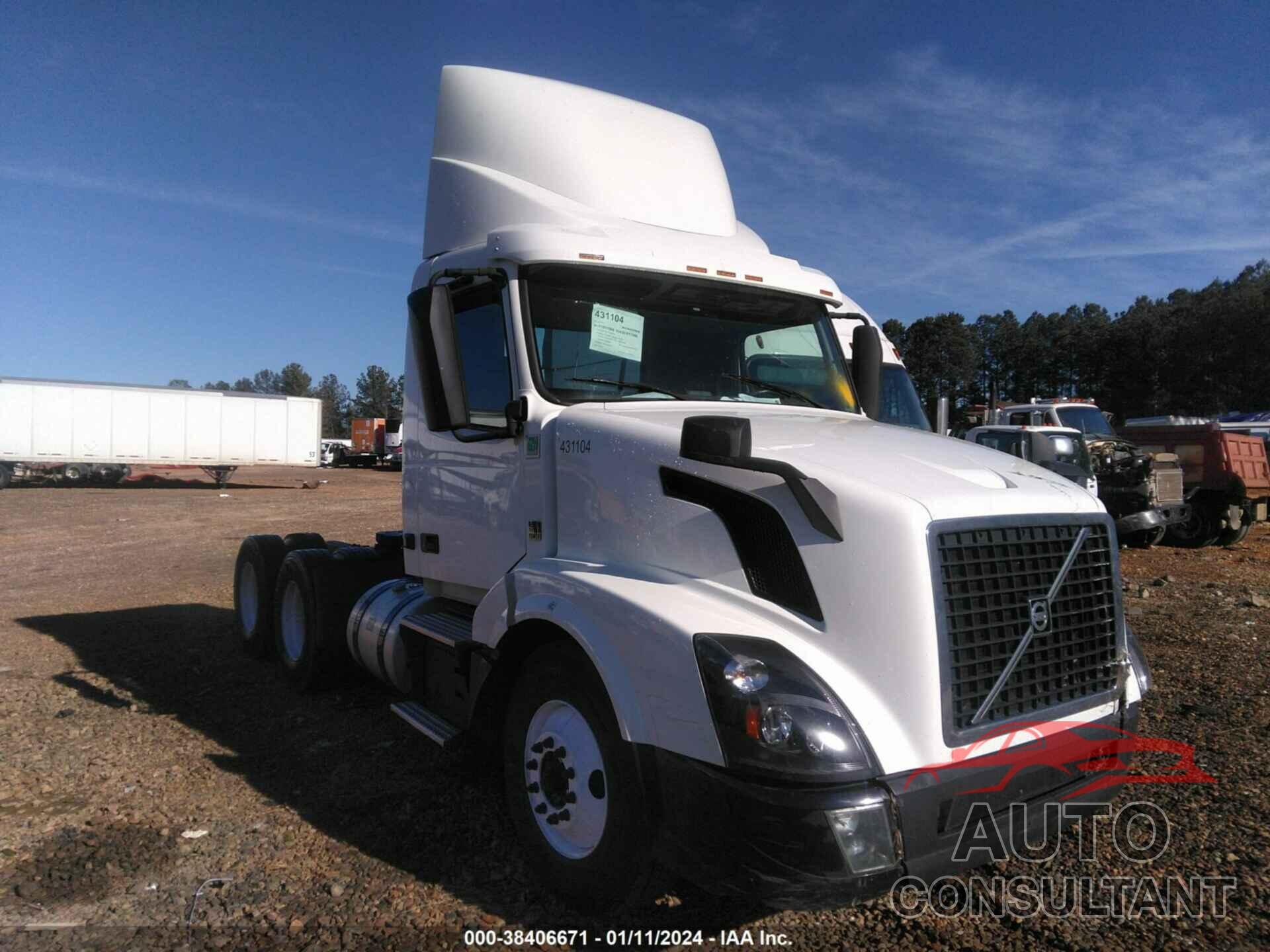 VOLVO VNL 2017 - 4V4NC9EH0HN992269