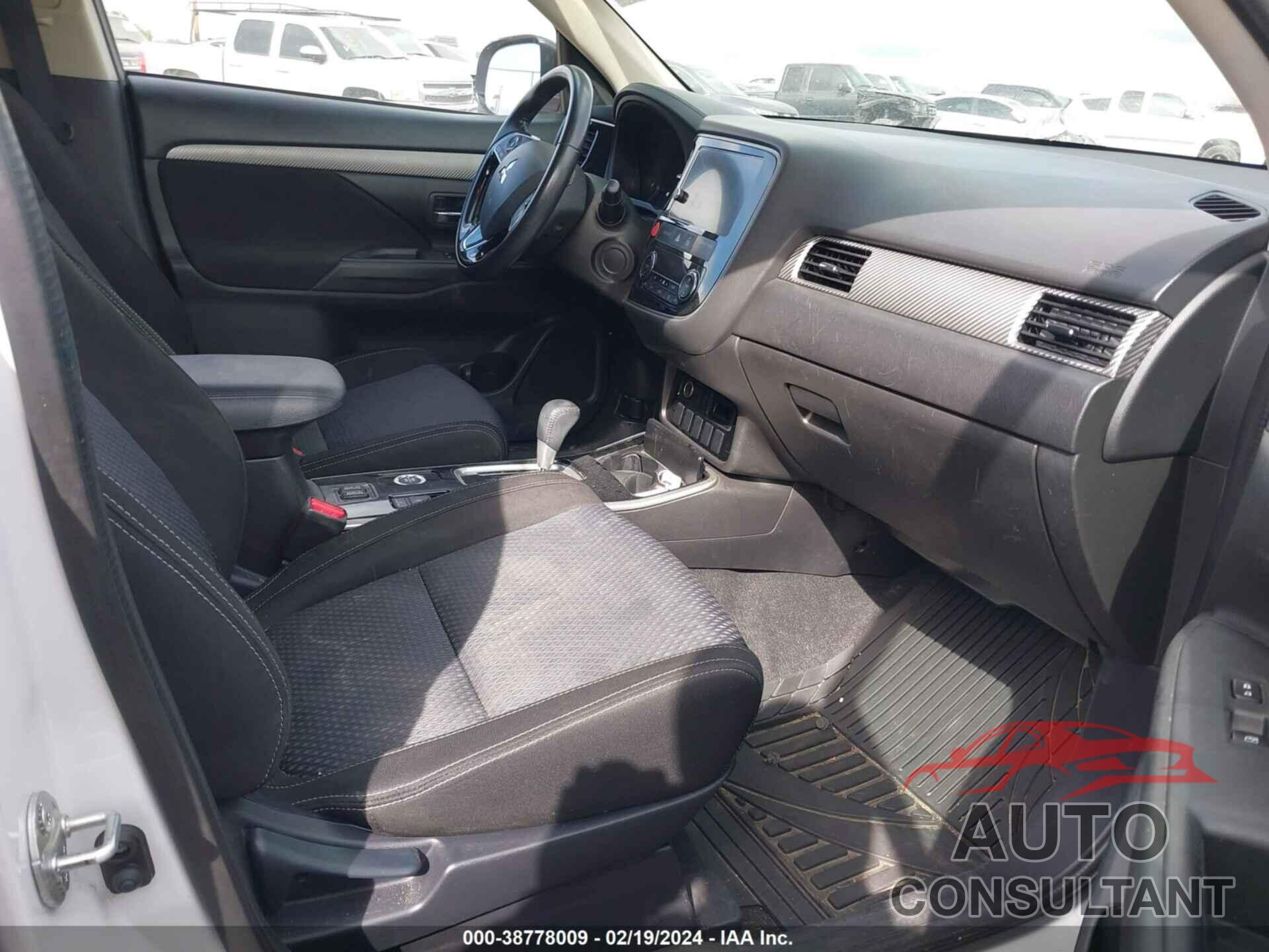 MITSUBISHI OUTLANDER 2017 - JA4AZ3A3XHZ046246