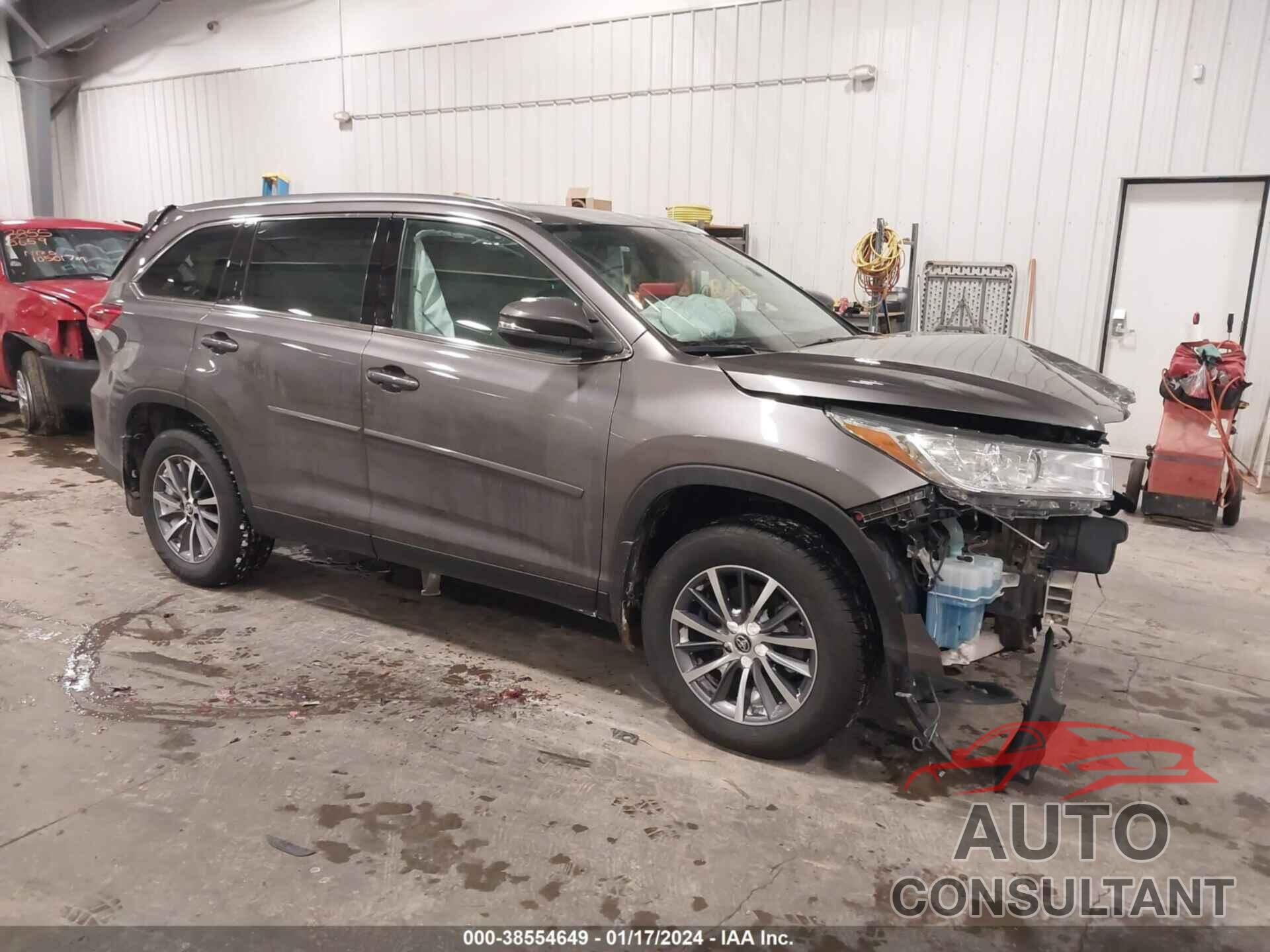 TOYOTA HIGHLANDER 2019 - 5TDJZRFH1KS940576