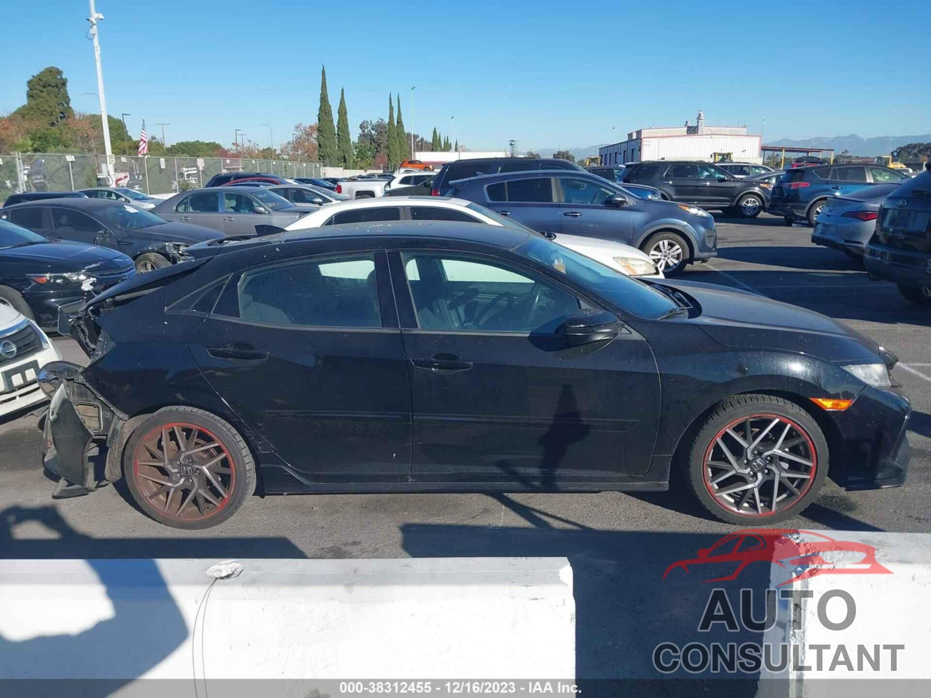 HONDA CIVIC 2018 - SHHFK7G43JU223334