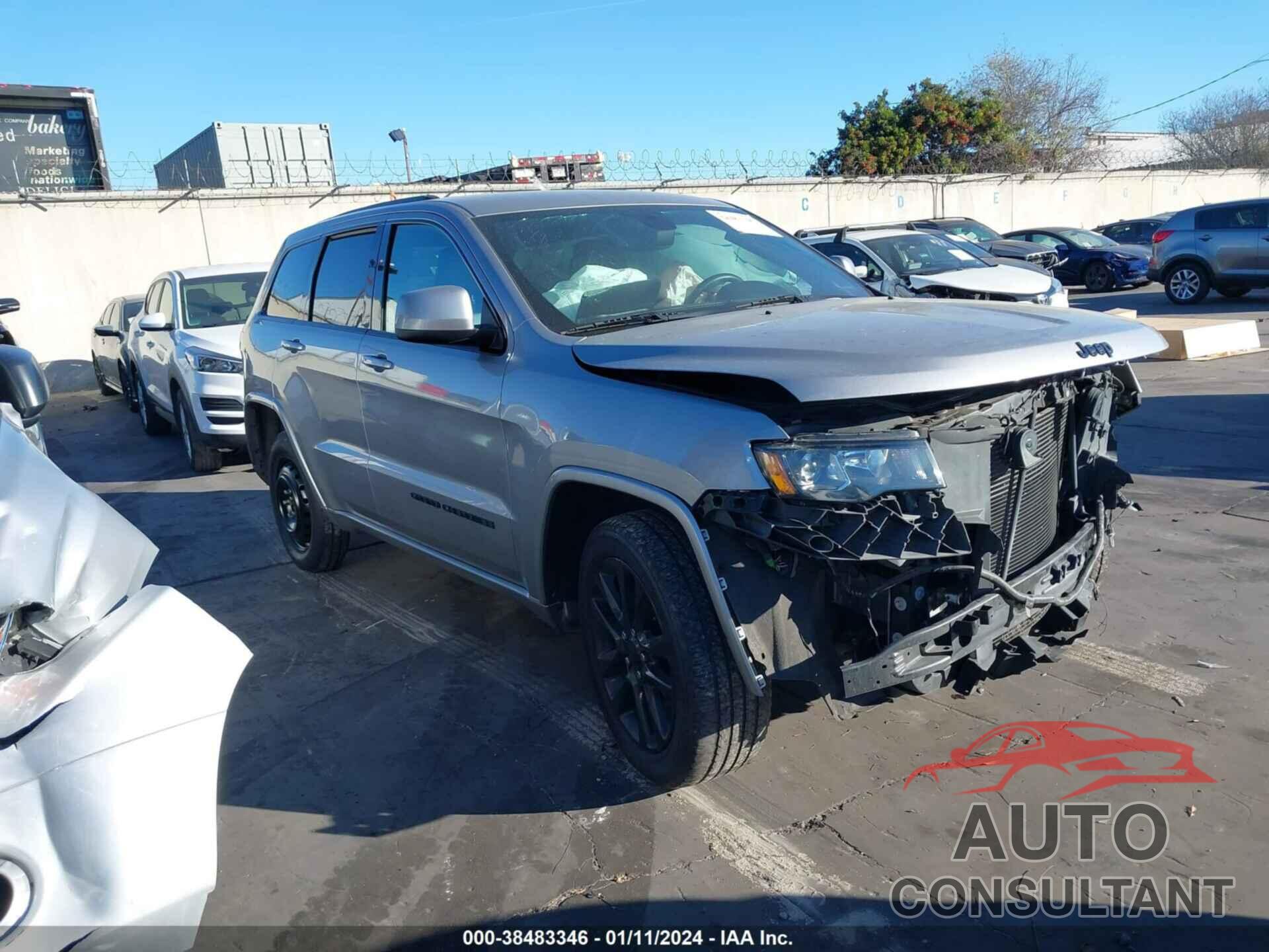 JEEP GRAND CHEROKEE 2018 - 1C4RJEAG2JC480765