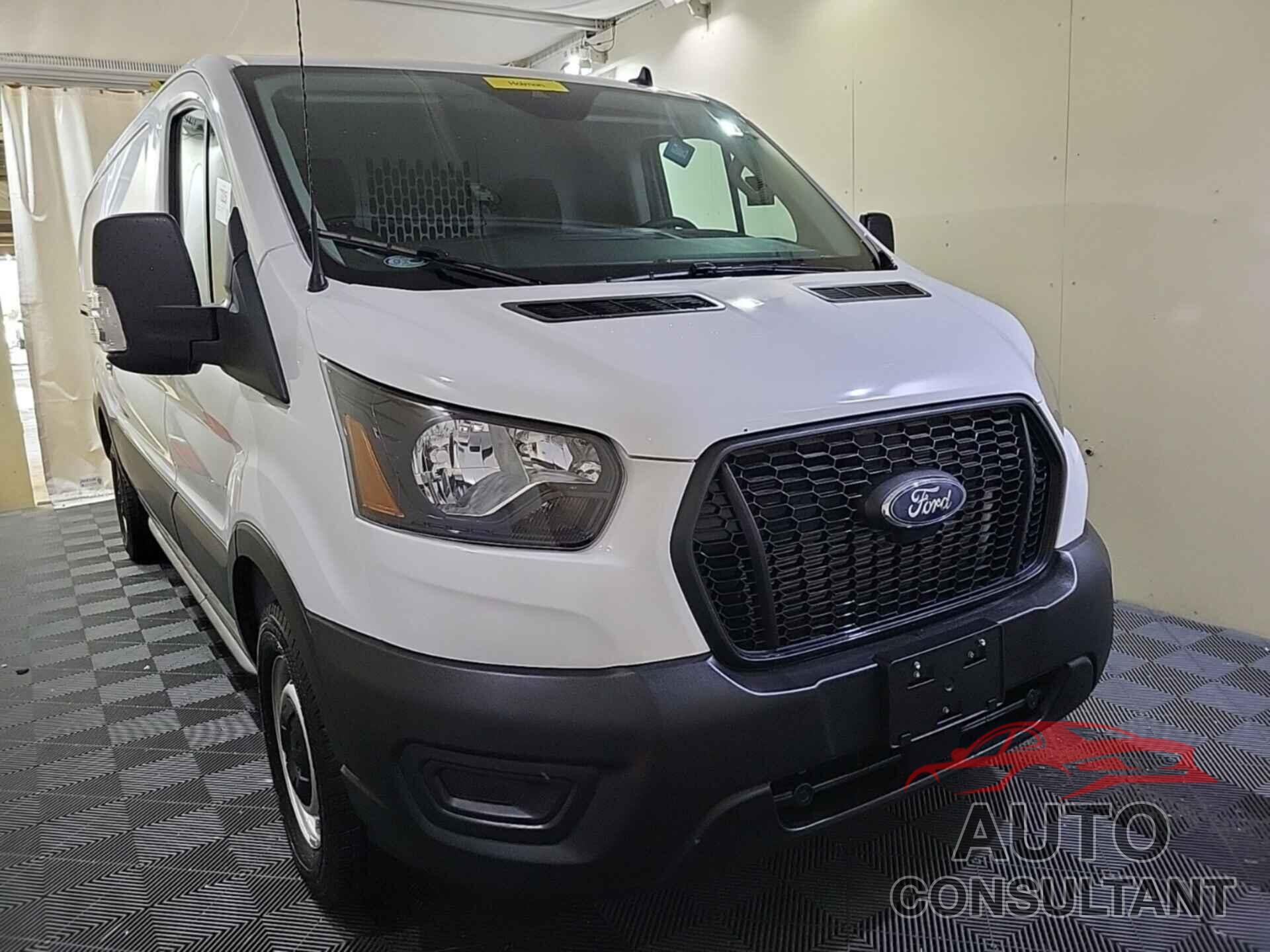 FORD TRANSIT-150 2021 - 1FTYE1Y89MKA75312