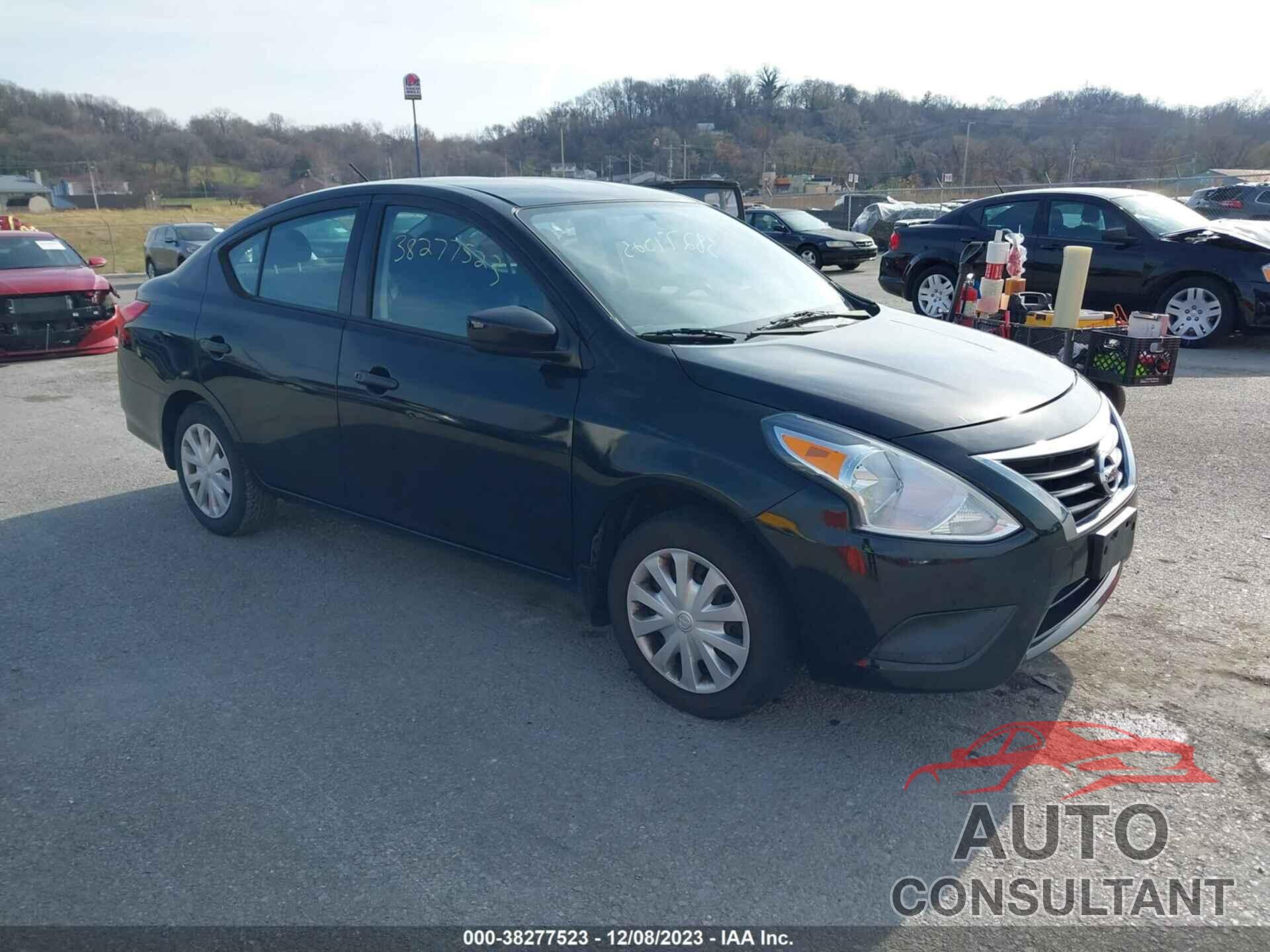 NISSAN VERSA 2017 - 3N1CN7APXHL889426