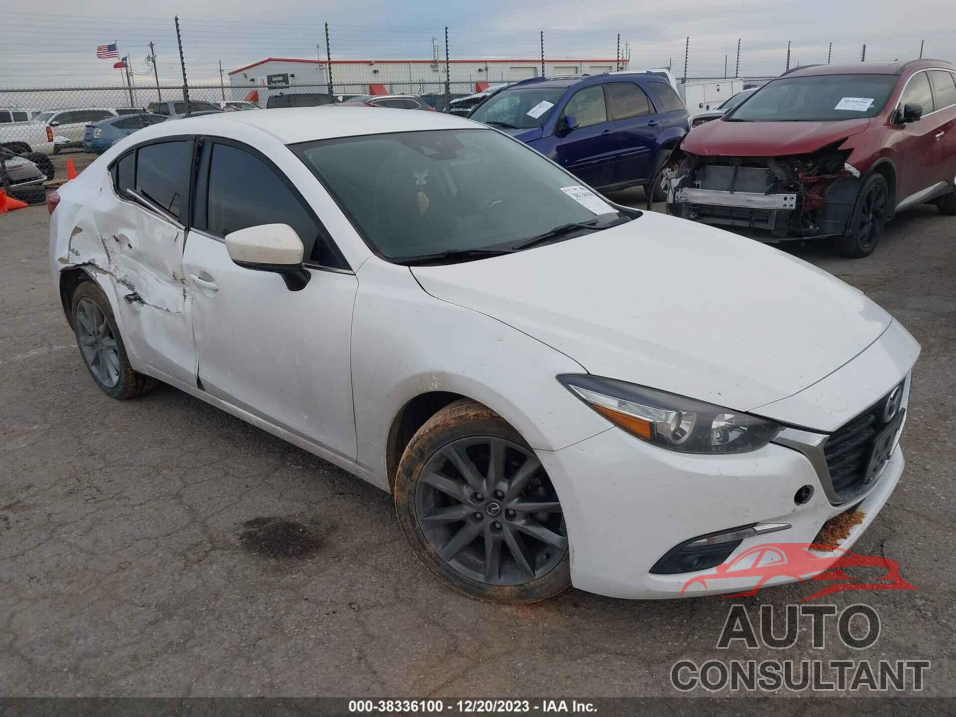 MAZDA MAZDA3 2018 - 3MZBN1V38JM160819