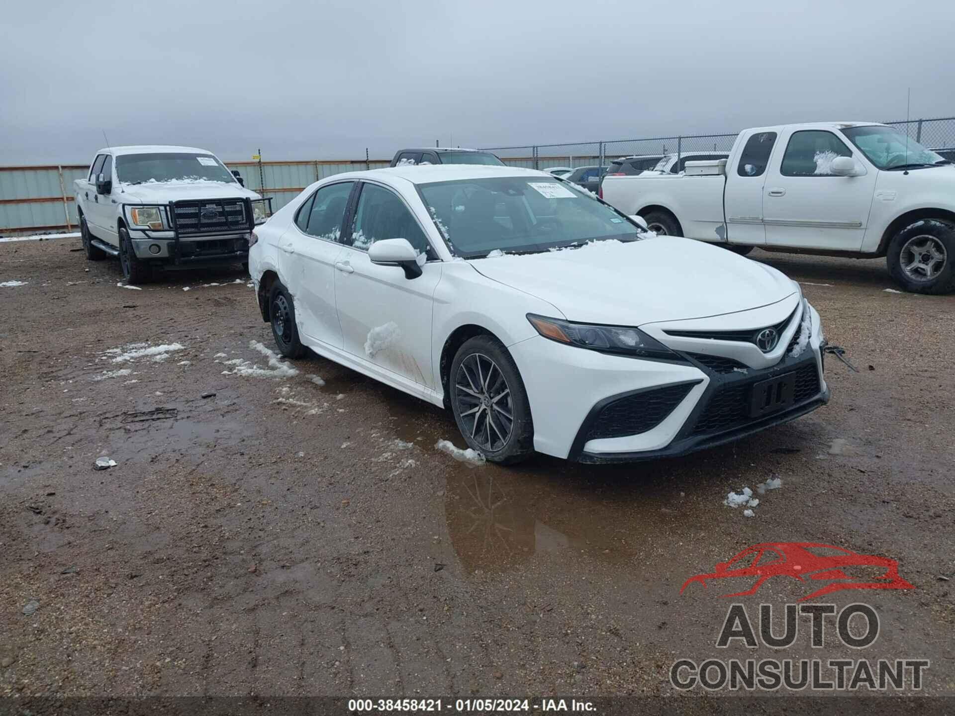 TOYOTA CAMRY 2024 - 4T1G11AK4RU866822