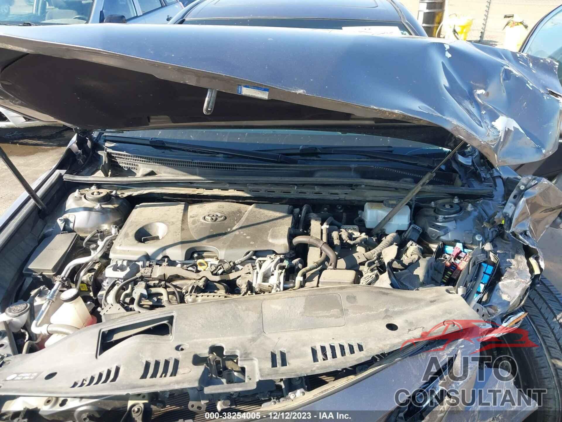 TOYOTA CAMRY HYBRID 2018 - 4T1B21HK8JU509225