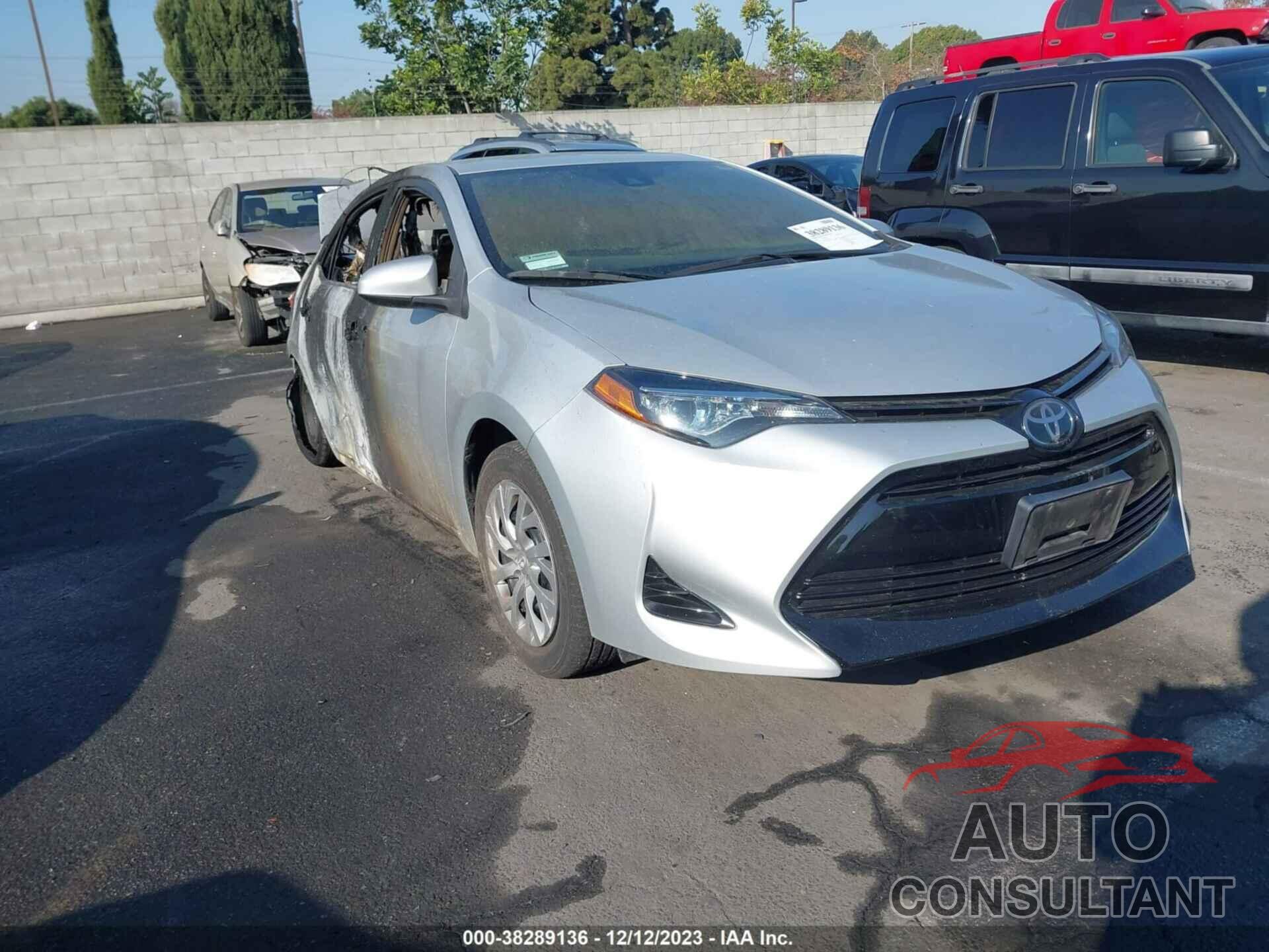 TOYOTA COROLLA 2018 - 2T1BURHE9JC101398