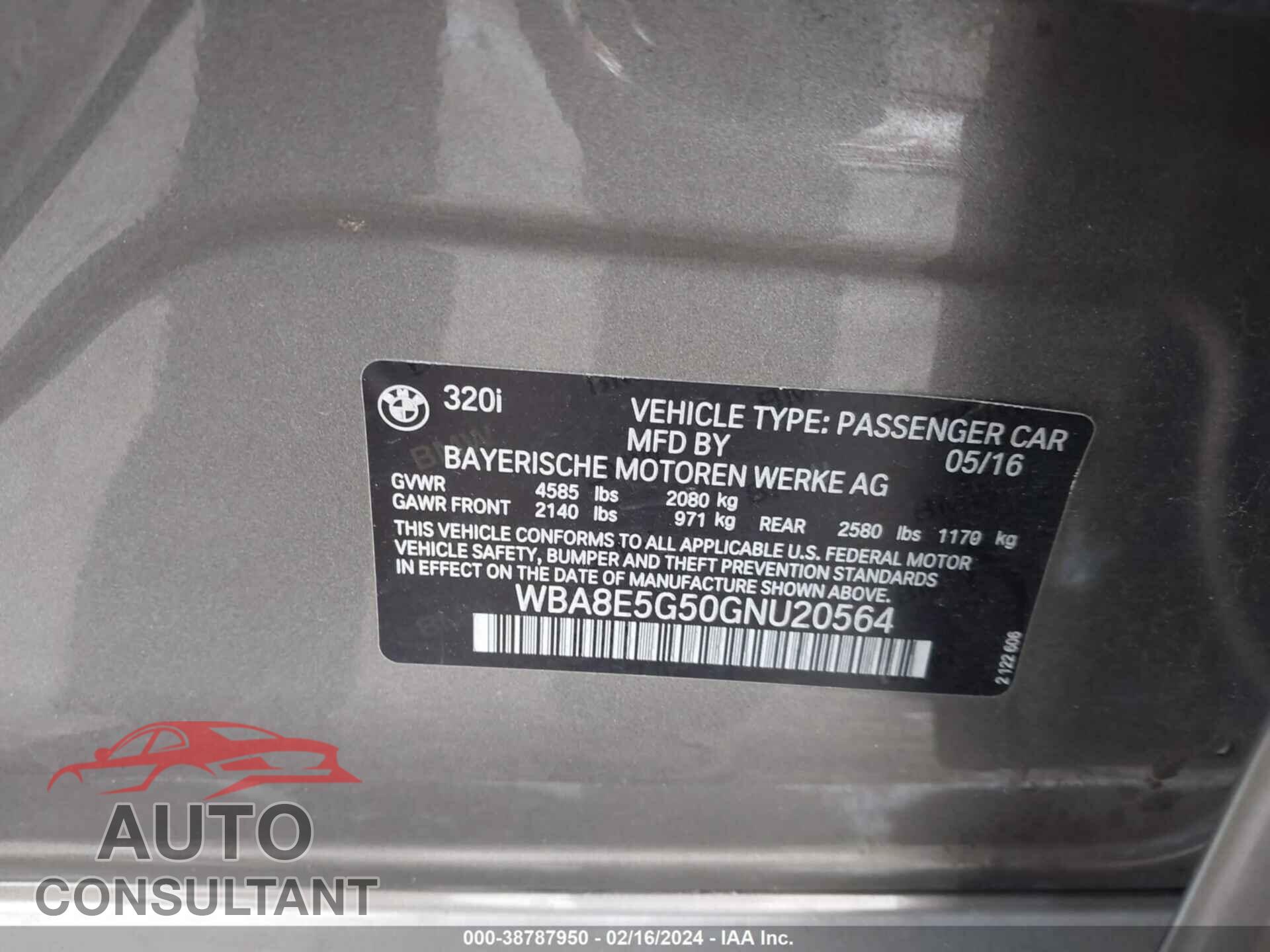 BMW 320I 2016 - WBA8E5G50GNU20564