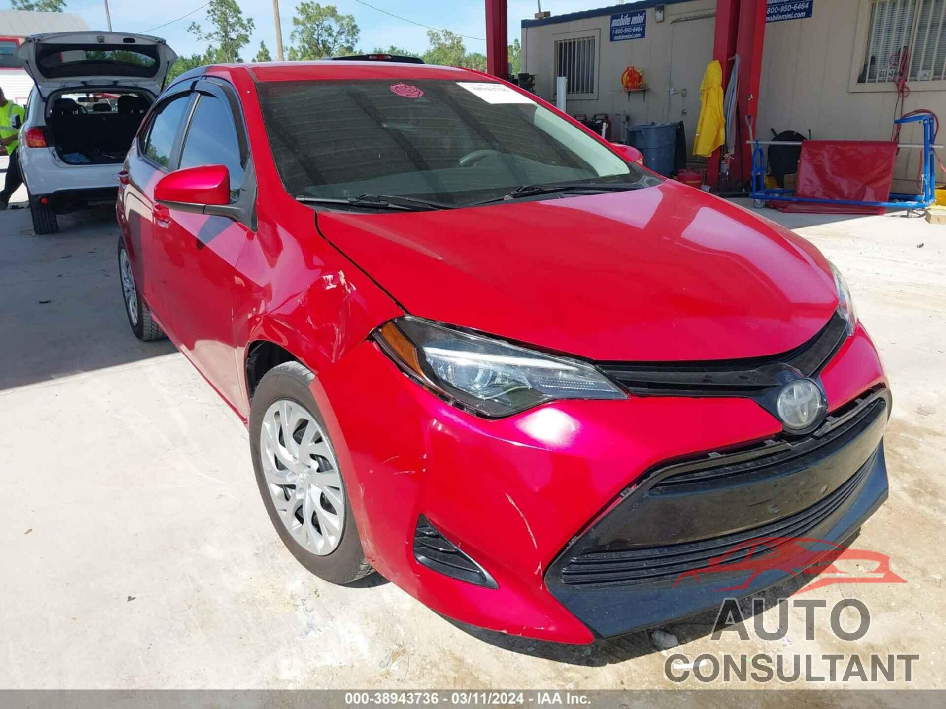 TOYOTA COROLLA 2018 - 5YFBURHE7JP815434