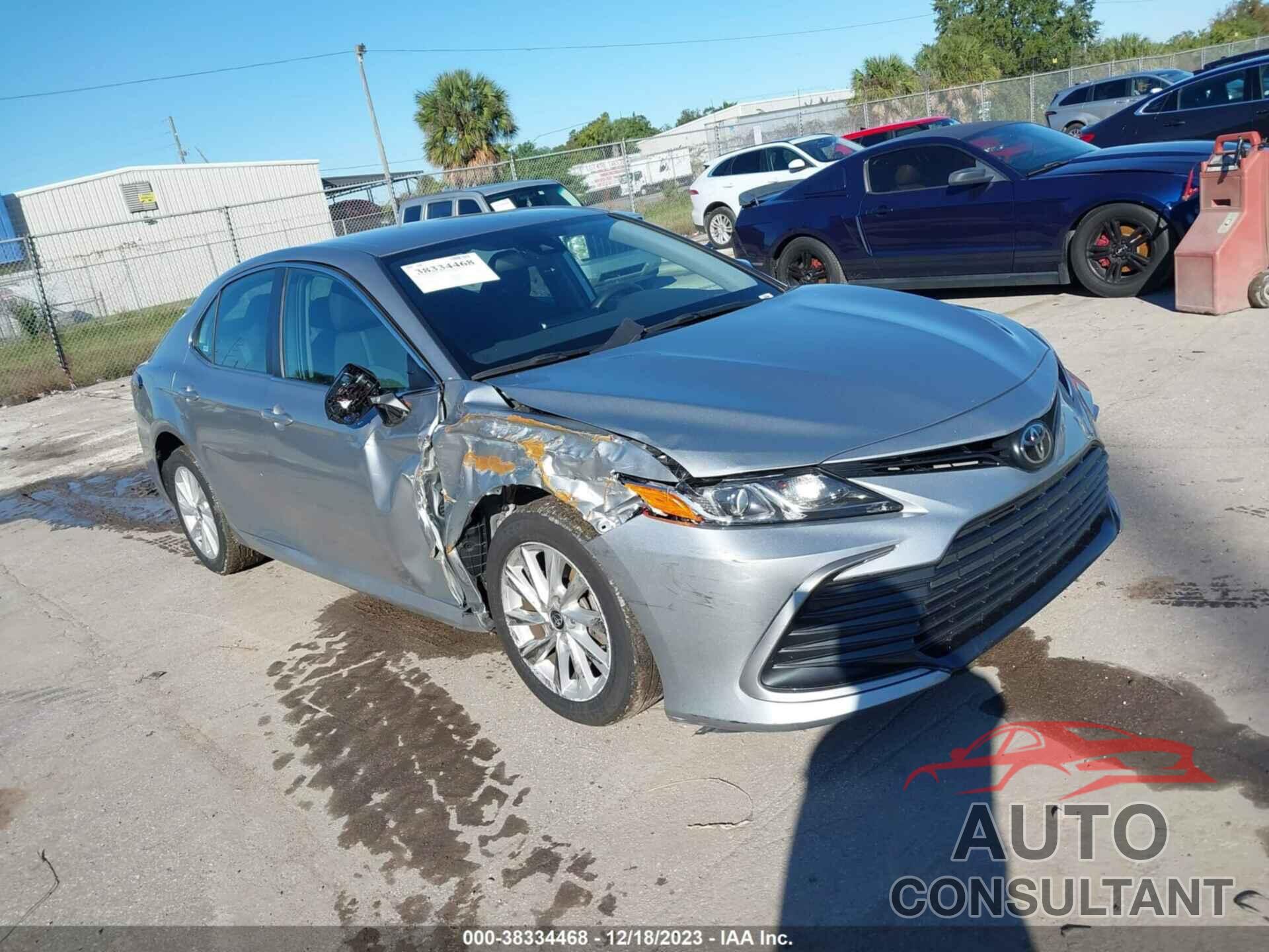 TOYOTA CAMRY 2022 - 4T1C11AK9NU635889