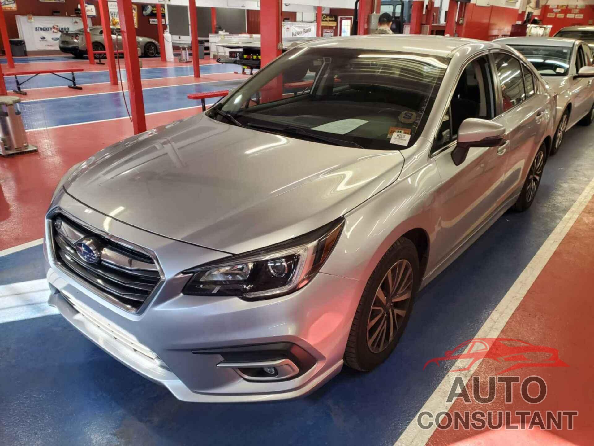 SUBARU LEGACY 2018 - 4S3BNAF63J3019122