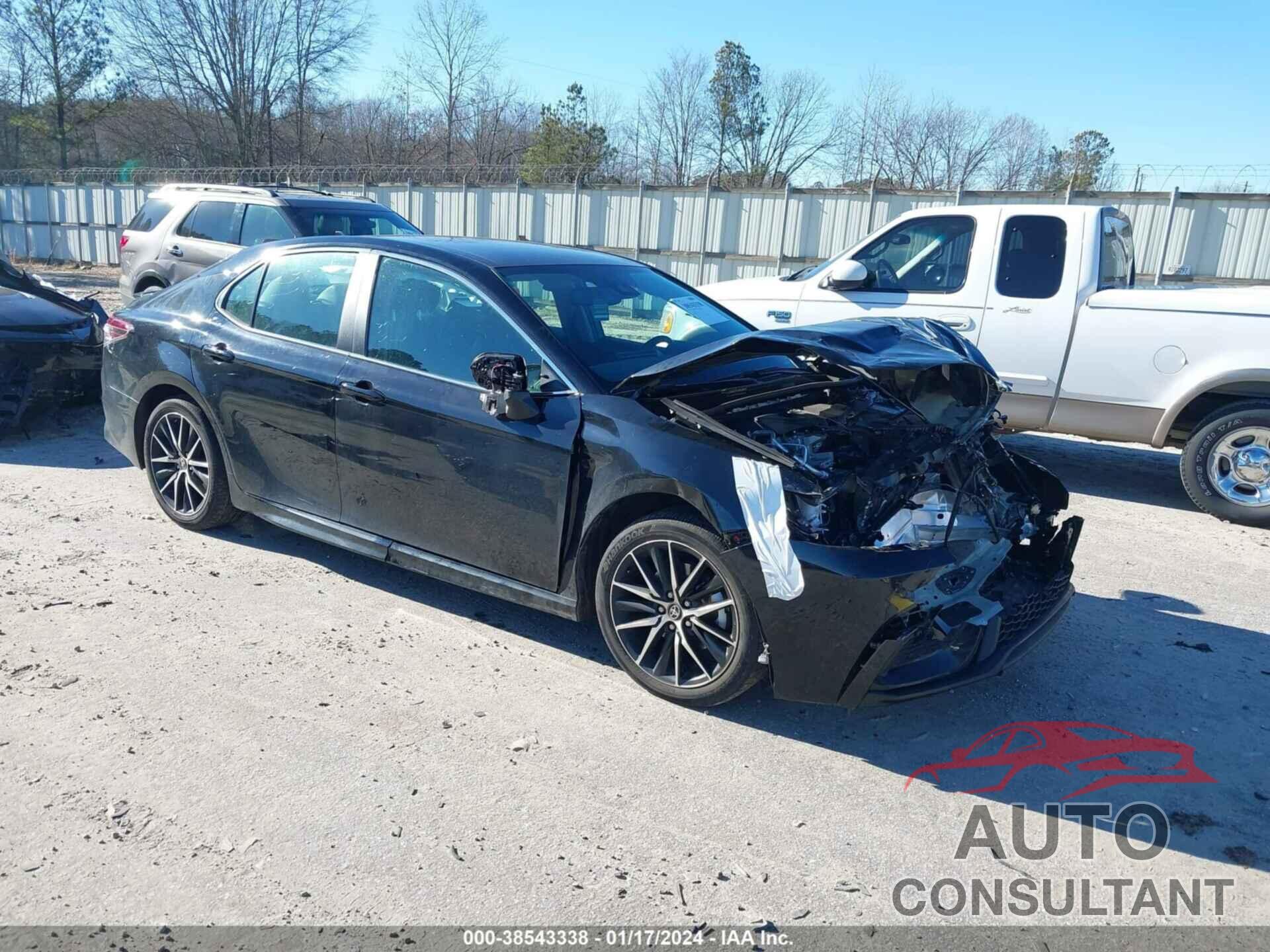 TOYOTA CAMRY 2022 - 4T1T11AKXNU015844