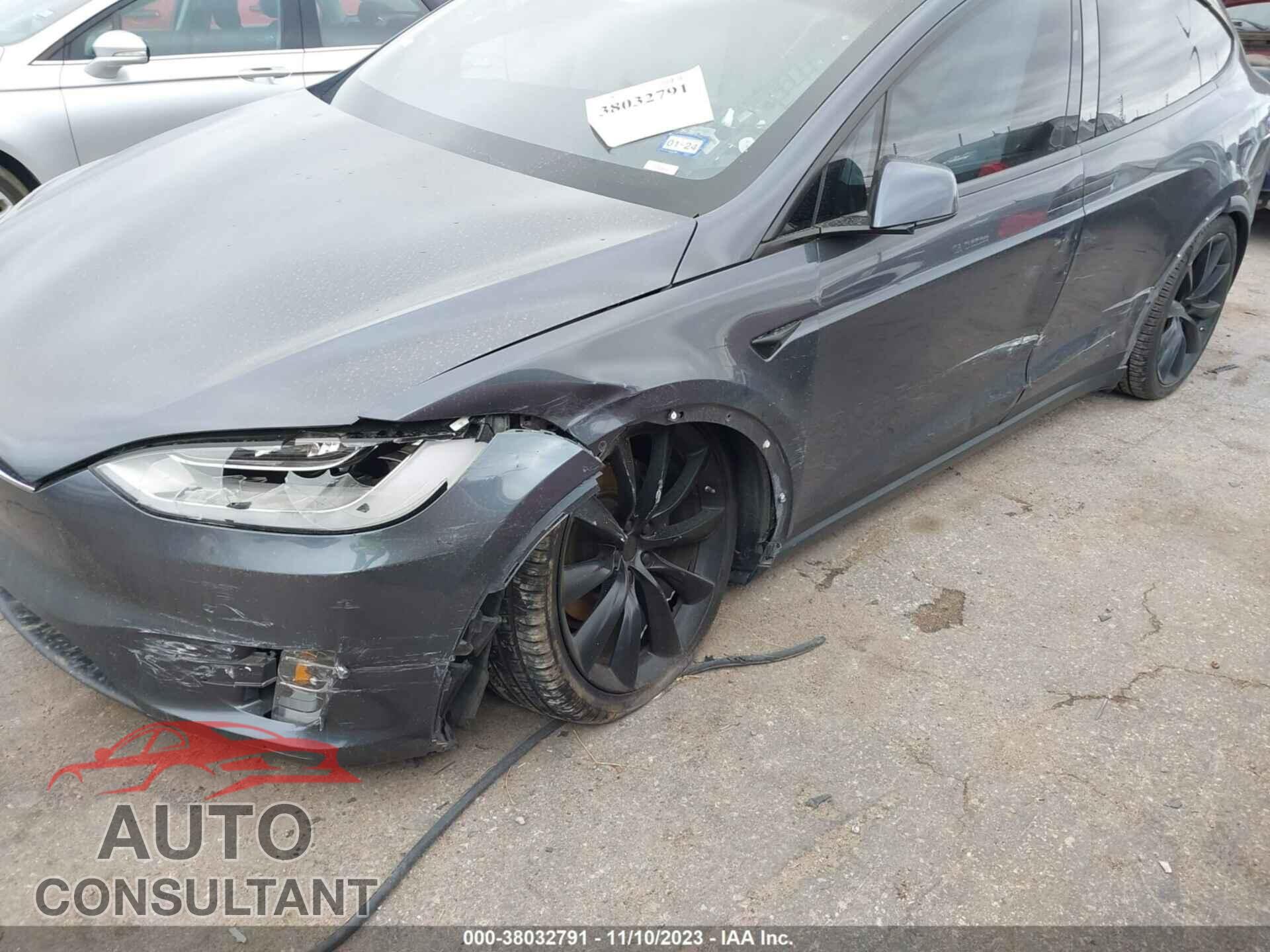 TESLA MODEL X 2020 - 5YJXCDE26LF302003