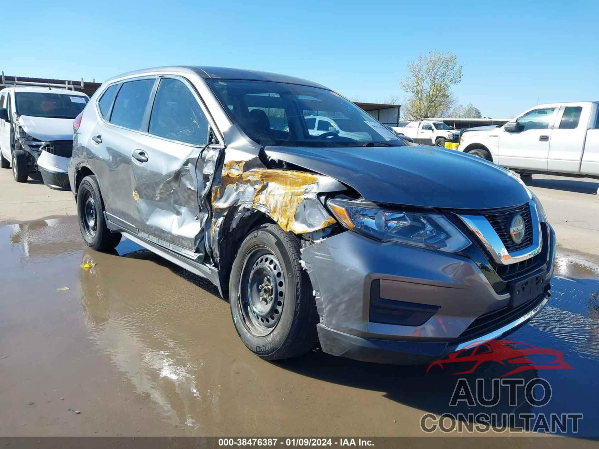 NISSAN ROGUE 2018 - KNMAT2MTXJP541089