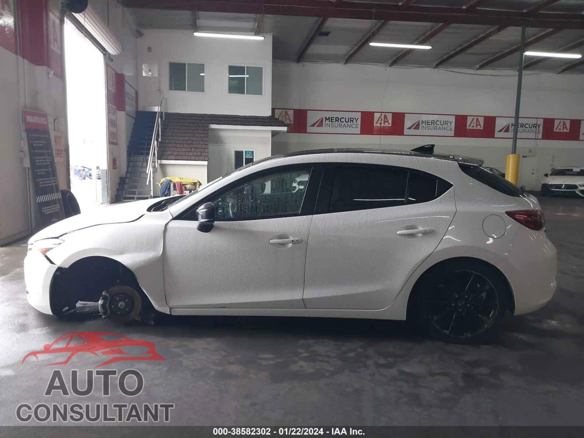 MAZDA MAZDA3 2017 - JM1BN1M34H1115517