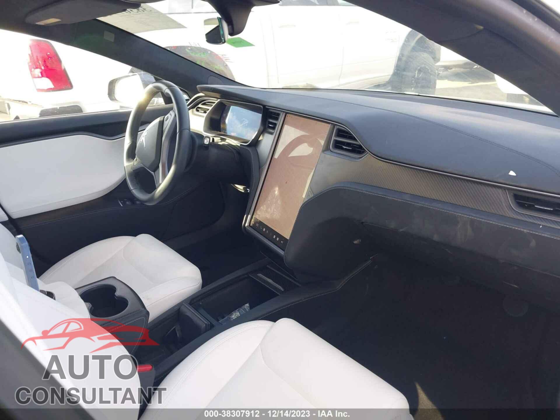 TESLA MODEL S 2020 - 5YJSA1E41LF382729